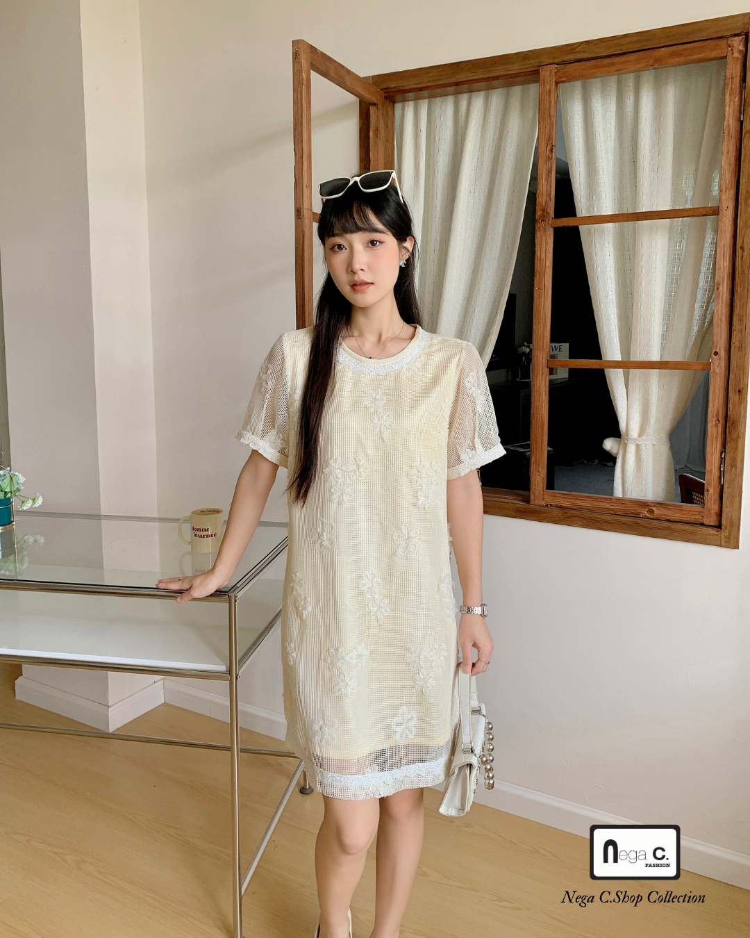 |初秋新品2件75折| 圓領蕾絲A型連身裙|米色|有裡襯|無彈