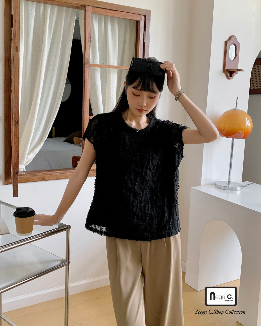 |初秋新品2件75折| 蕾絲暗紋壓摺上衣|黑色|有裡襯|無彈|不透明