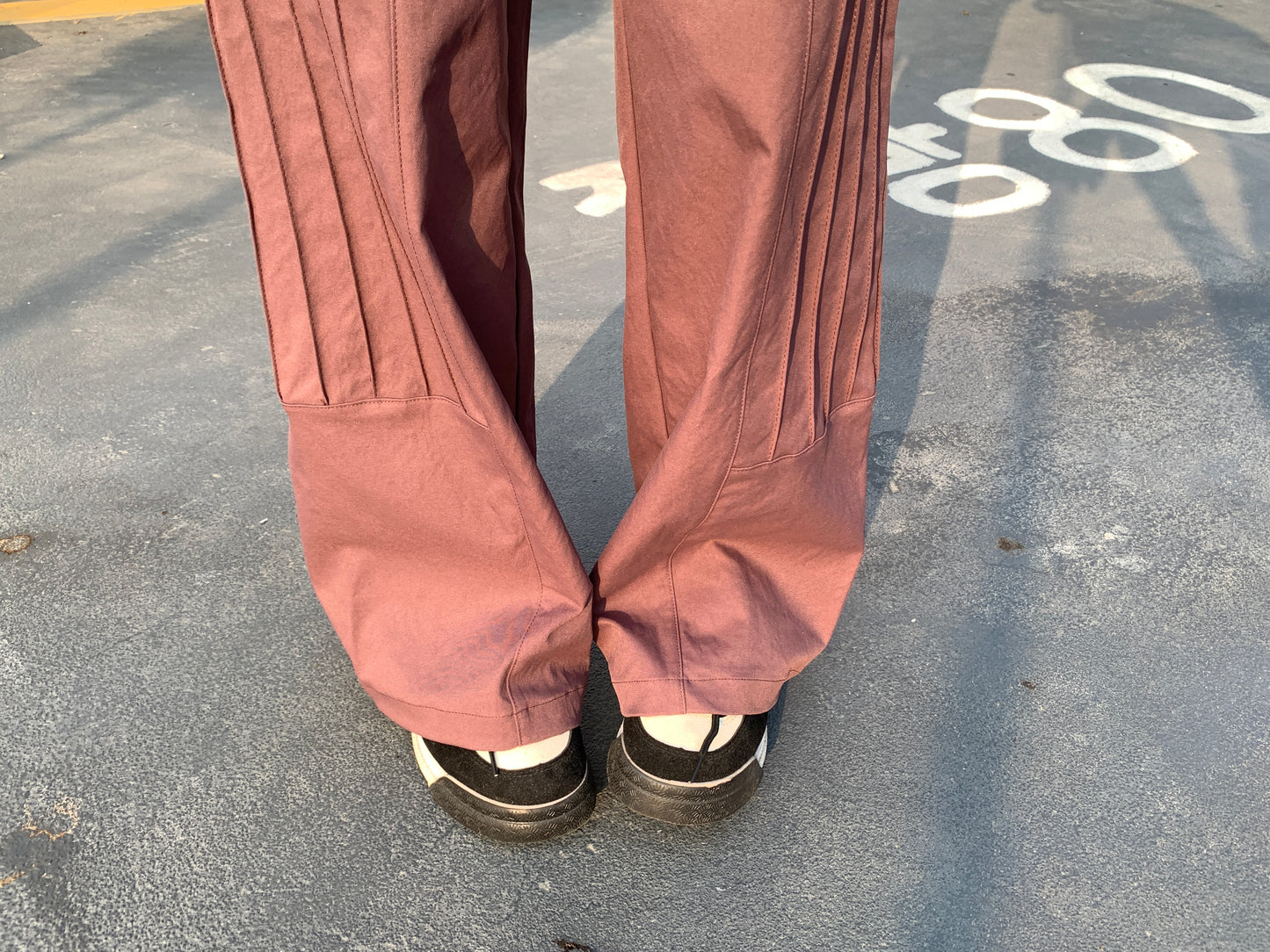 MXN Straight leg cut trousers with sewing lines design| Elastic| Purple