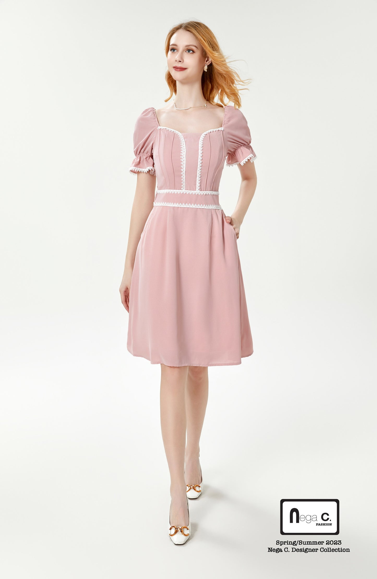 Nega C. Sweetheart Neck Lace Slim Waist Dress | สีชมพู | มีซับใน