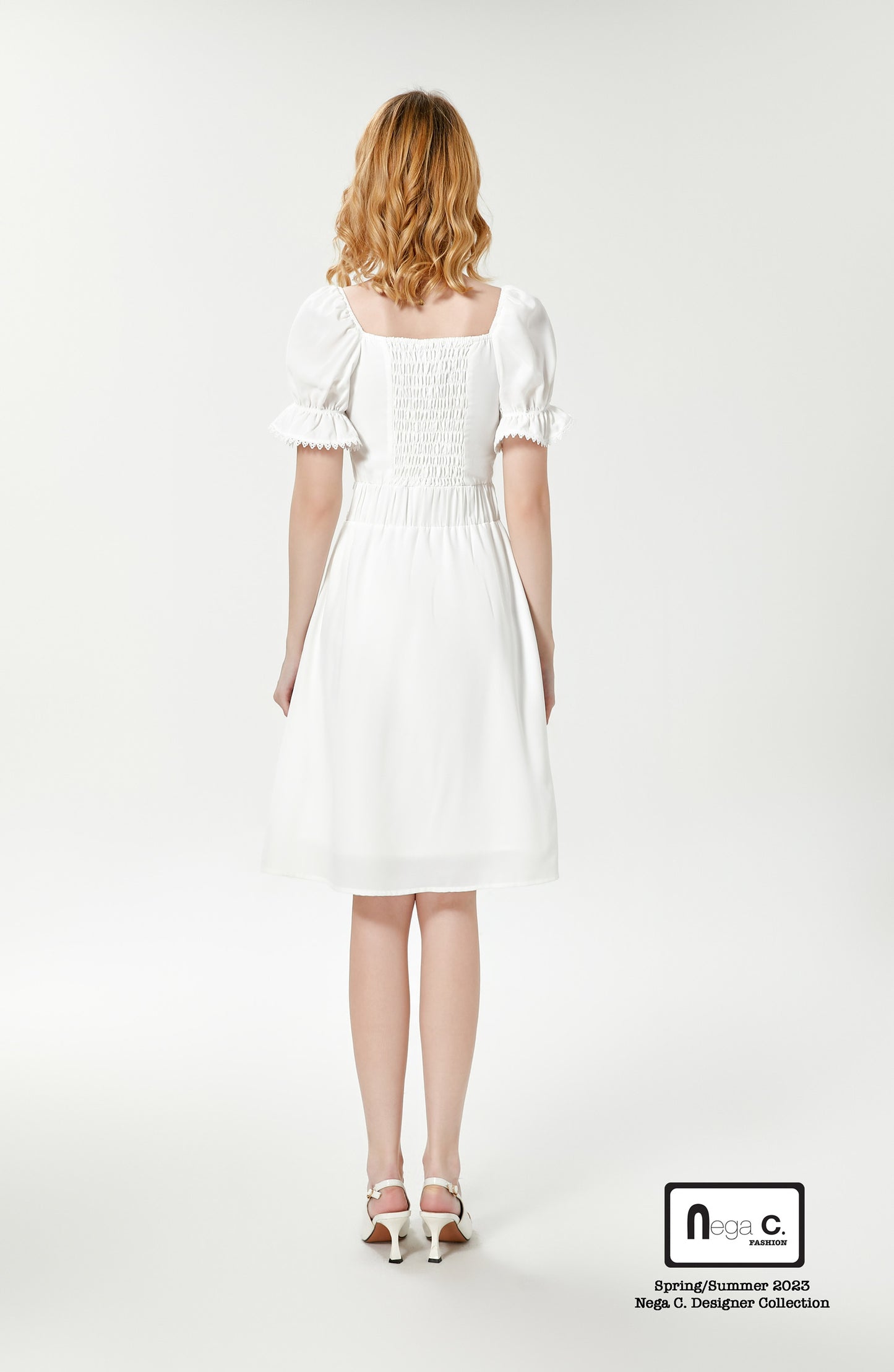 Nega C. Sweetheart Neck Lace Slim Waist Dress | สีขาว | มีซับใน