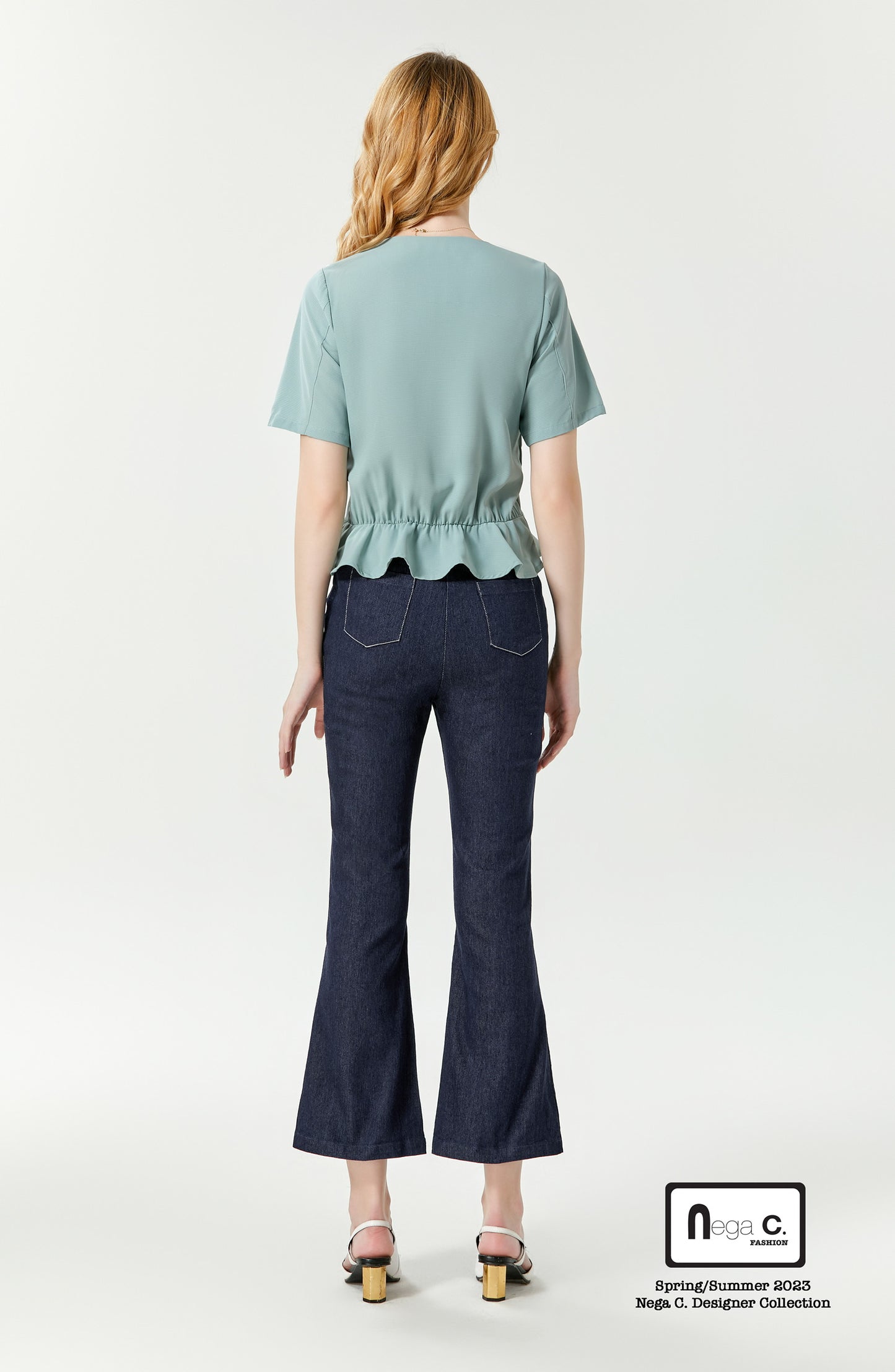 Nega C. 雙襟心心鈕扣蕾絲領襯衫| 淺綠色| 有裡襯