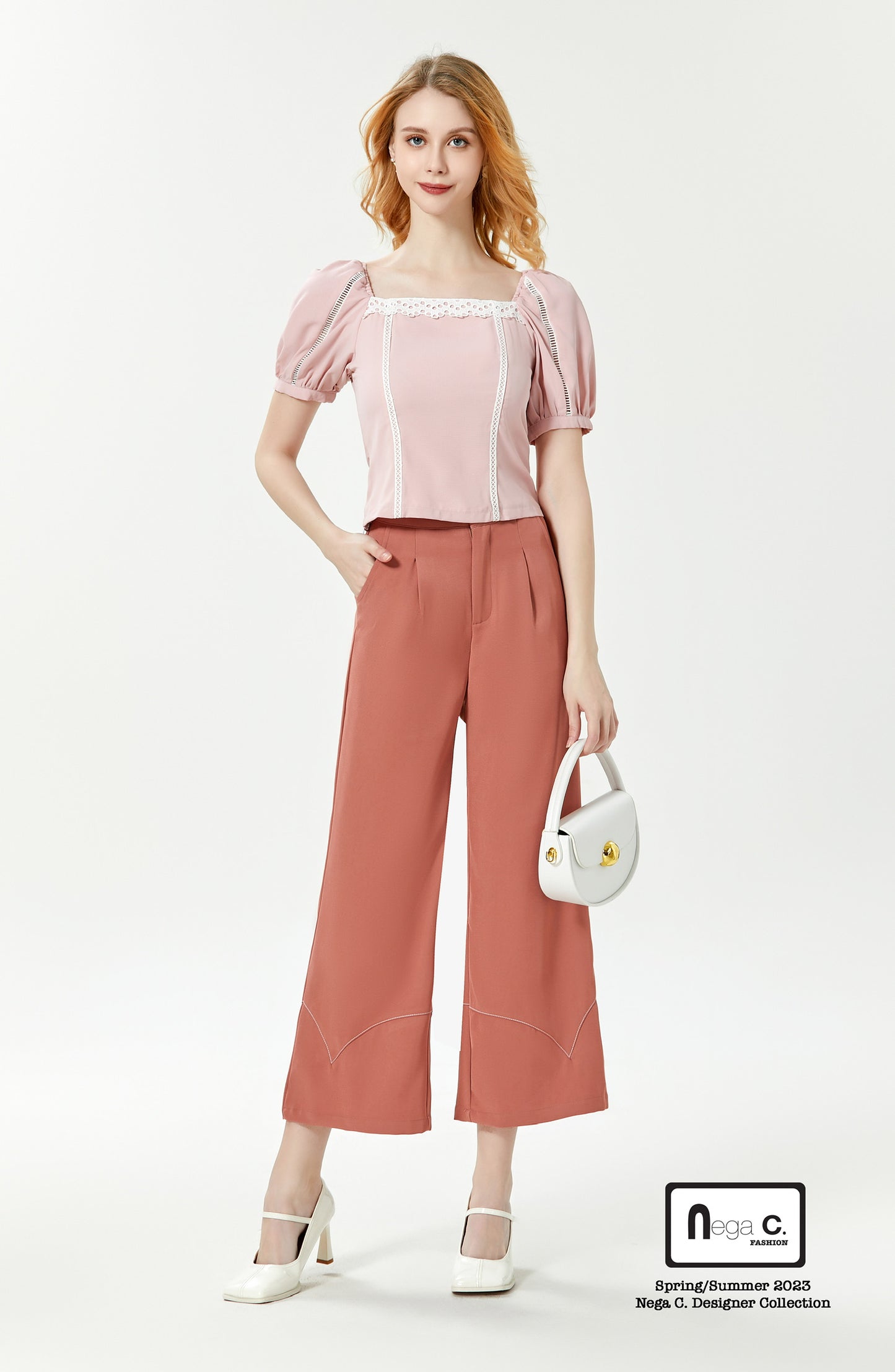 Nega C. เสื้อแขนพองลูกไม้คอเหลี่ยมหวาน | สีชมพู | มีซับใน