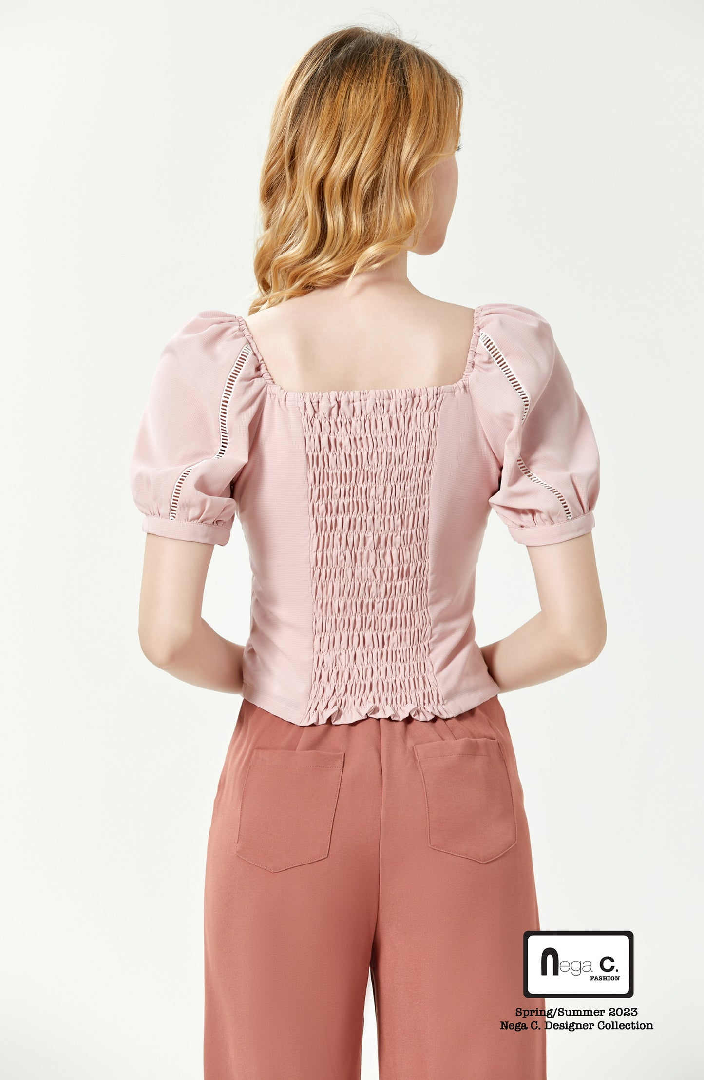 Nega C. เสื้อแขนพองลูกไม้คอเหลี่ยมหวาน | สีชมพู | มีซับใน