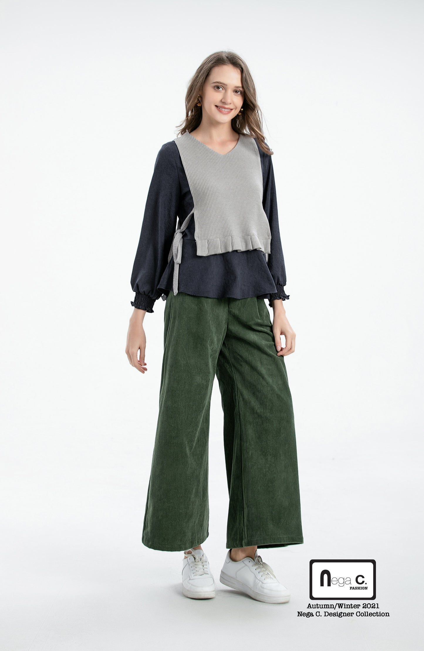 Nega C. เสื้อถักนิตติ้งแขนพัฟ | สีน้ำเงินเข้ม | ไม่มีซับใน