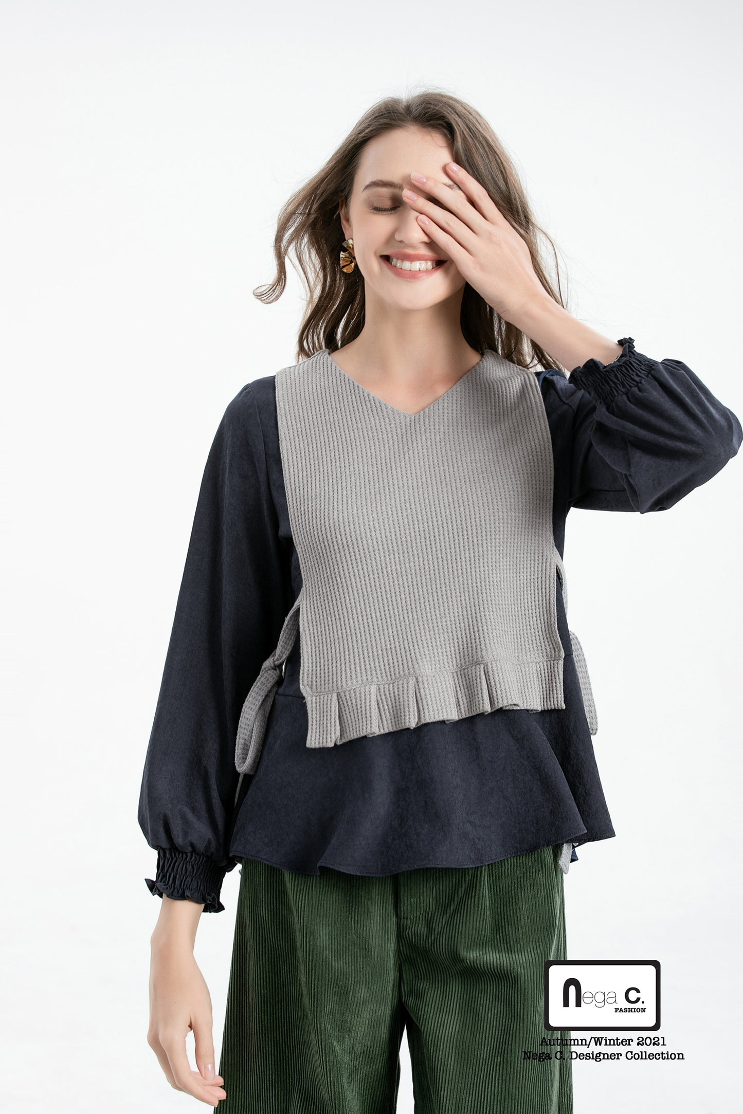 Nega C. เสื้อถักนิตติ้งแขนพัฟ | สีน้ำเงินเข้ม | ไม่มีซับใน