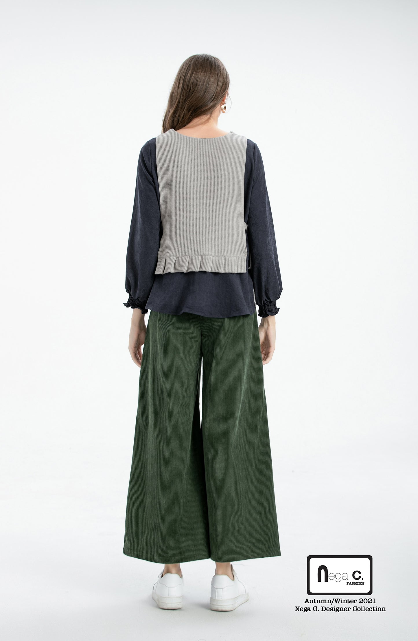 Nega C. เสื้อถักนิตติ้งแขนพัฟ | สีน้ำเงินเข้ม | ไม่มีซับใน