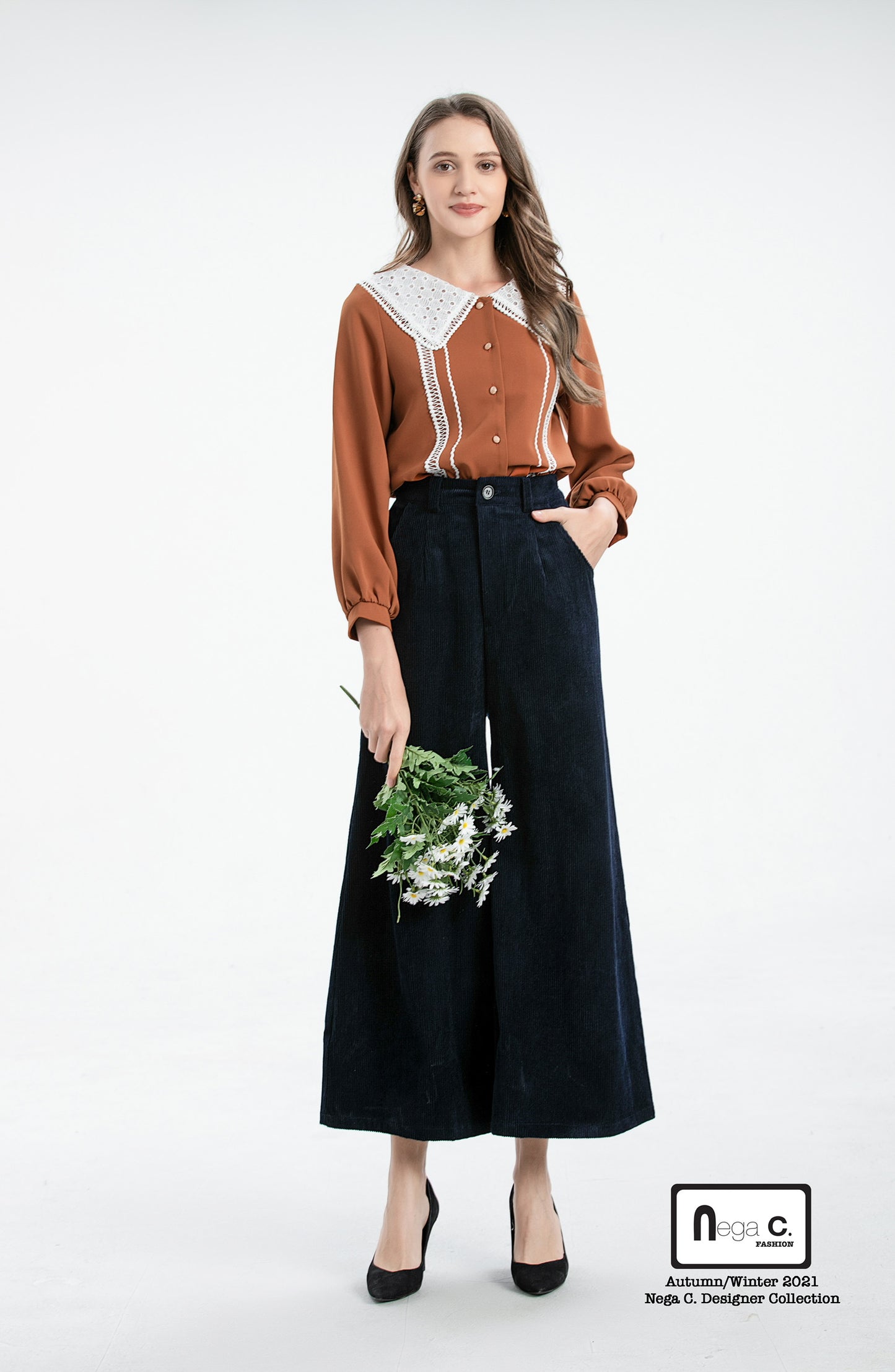 Nega C. เสื้อลูกไม้คอปกใหญ่|สีน้ำตาล|ไม่ยางยืด