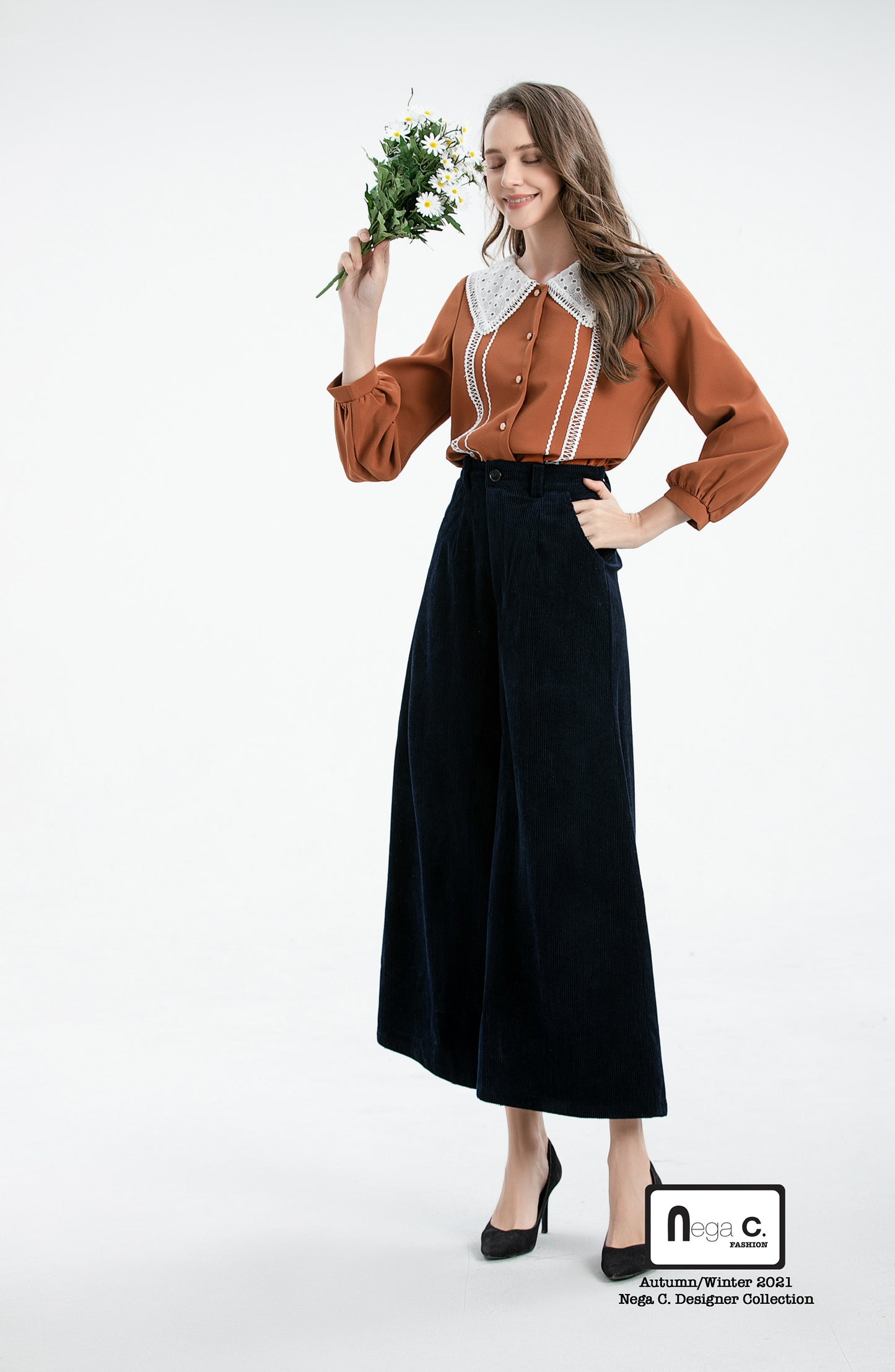 Nega C. เสื้อลูกไม้คอปกใหญ่|สีน้ำตาล|ไม่ยางยืด