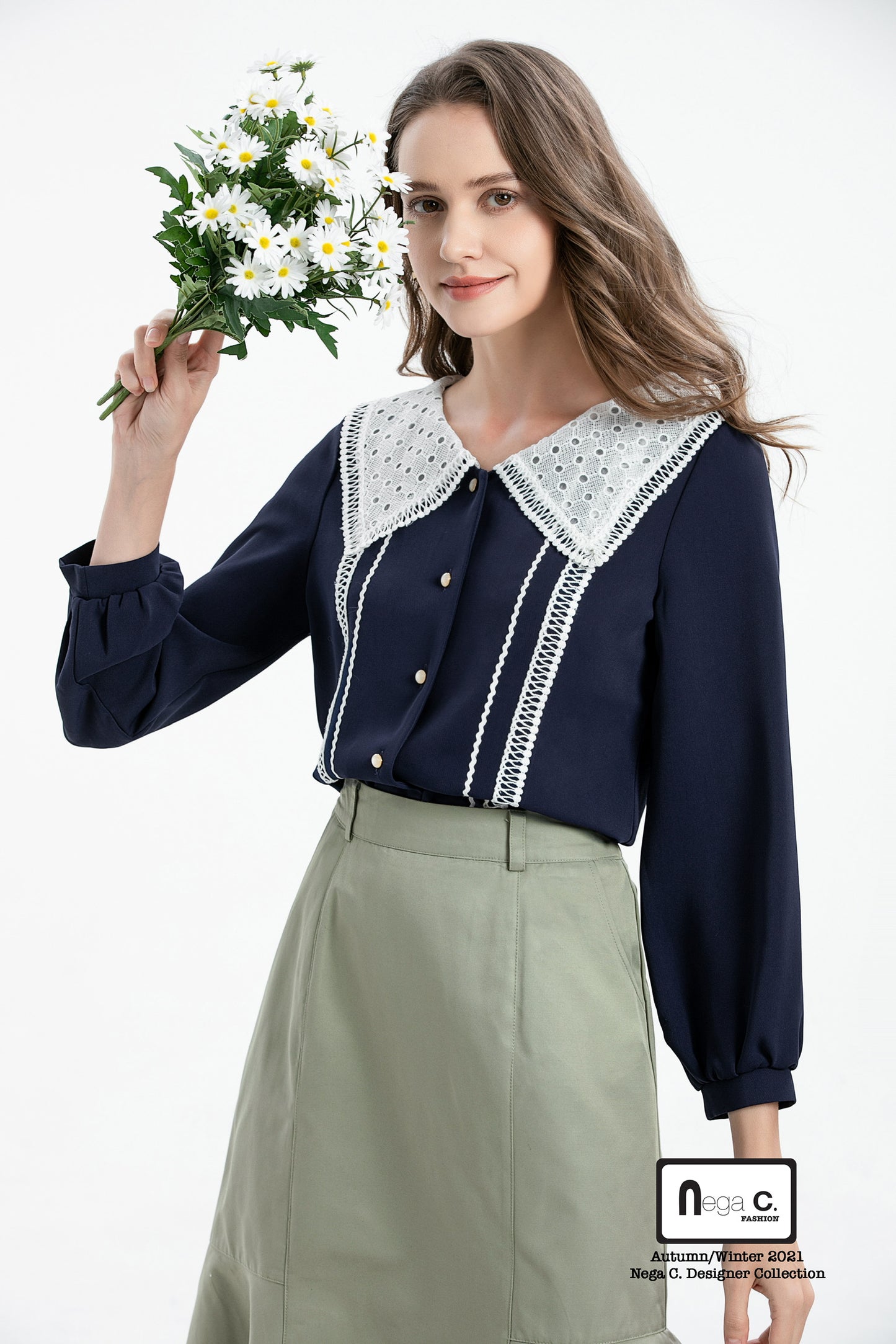 Nega C. เสื้อเชิ้ตคอปกใหญ่ลูกไม้|สีน้ำเงินเข้ม|ไม่ยางยืด