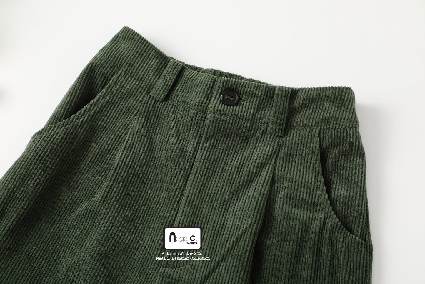 กางเกงขากว้างผ้าลูกฟูก Nega C. | สีเขียว | ยืดหยุ่นเล็กน้อย