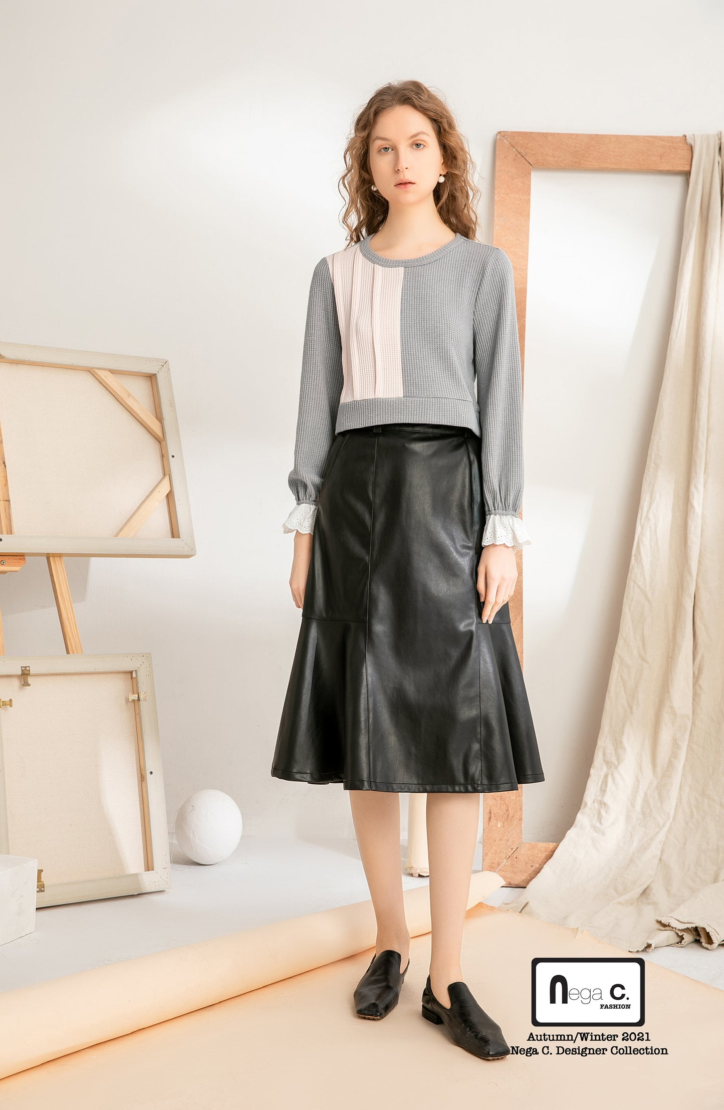 Nega C. เสื้อถักนิตติ้งแพทช์ | สีปกอ่อน | ยืดเล็กน้อย | ไม่มีซับใน