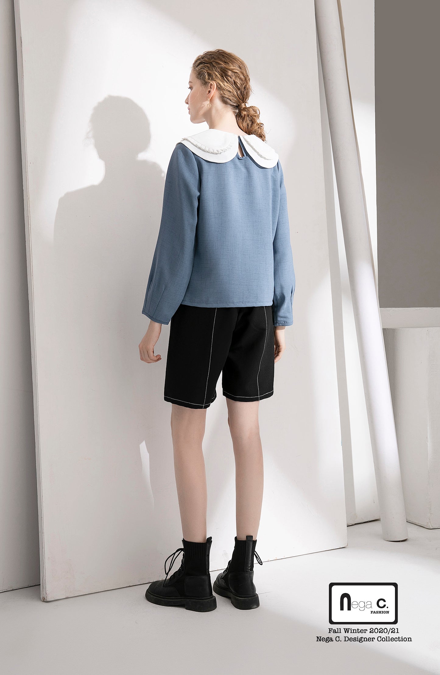 Nega C. เสื้อเชิ้ตลูกไม้คอกลมจับจีบบางสองชั้น |สีฟ้า|ซับในแบบเรียบเรียง|