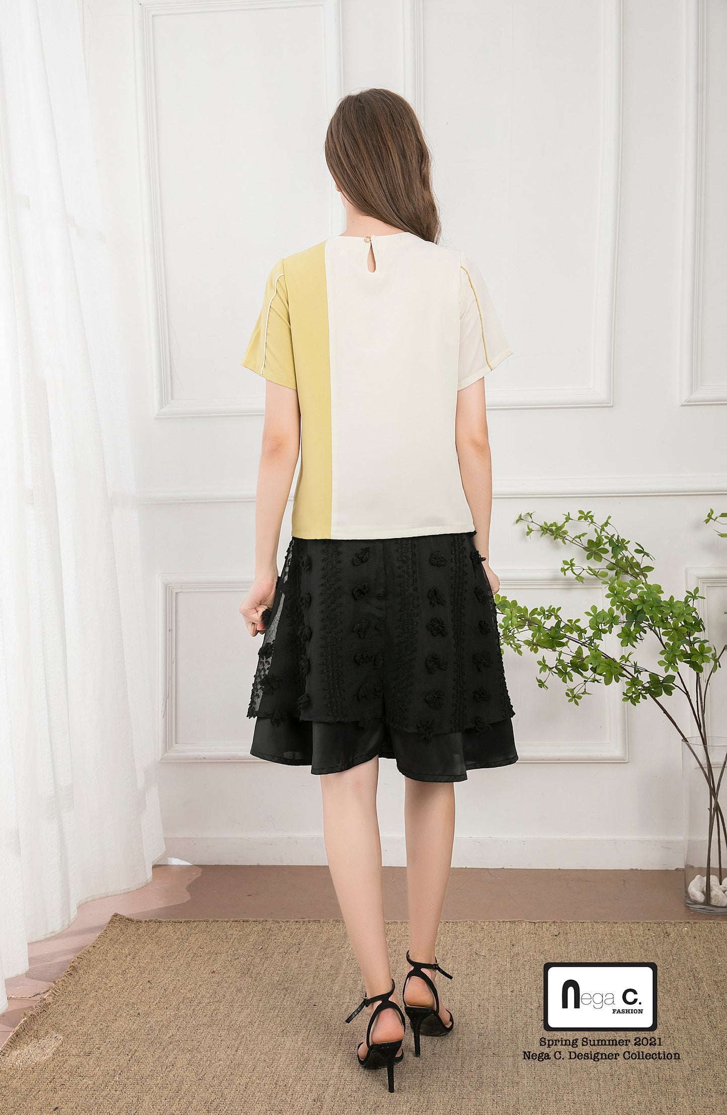 Nega C. เสื้อคอกลม Color Block Pleated |สีเหลือง|