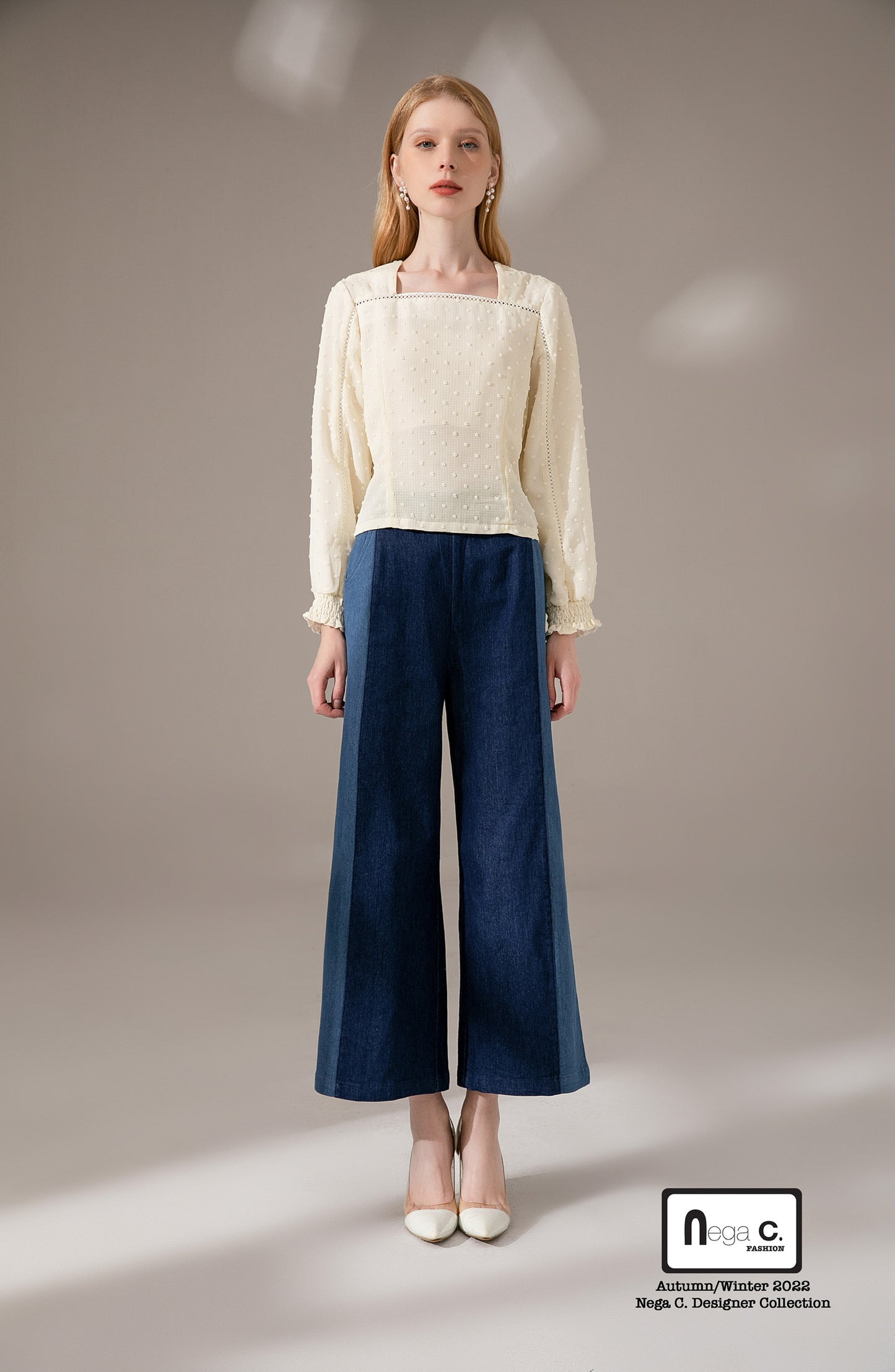 Nega C. เสื้อลูกไม้คอเหลี่ยมลายจุด|สีแอปริคอท|ผ้าไม่ยืด|มีซับใน