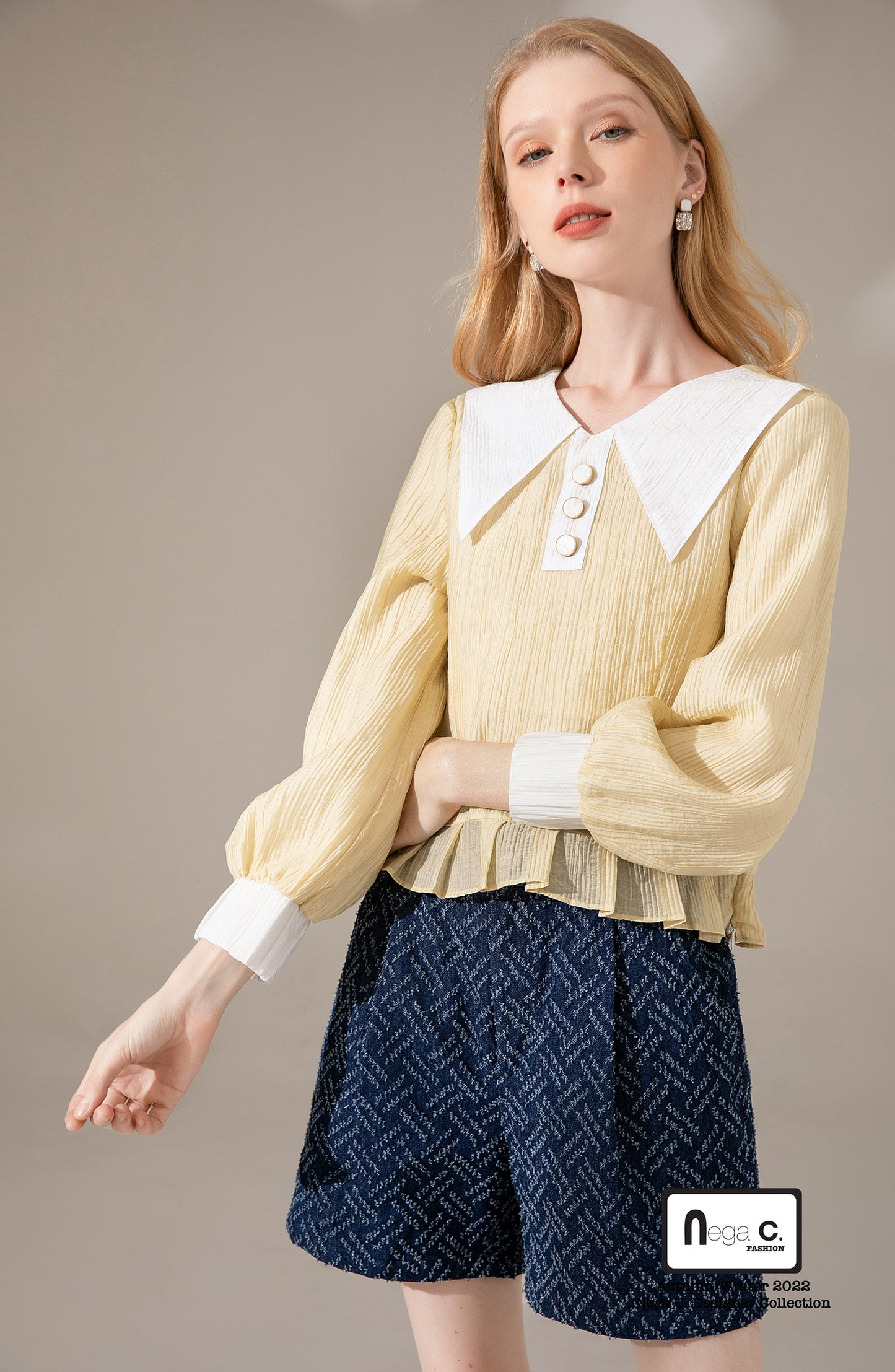Nega C. Colorblock เสื้อจับจีบปกพีค | สีเหลือง | ผ้าไม่ยืด | มีซับใน
