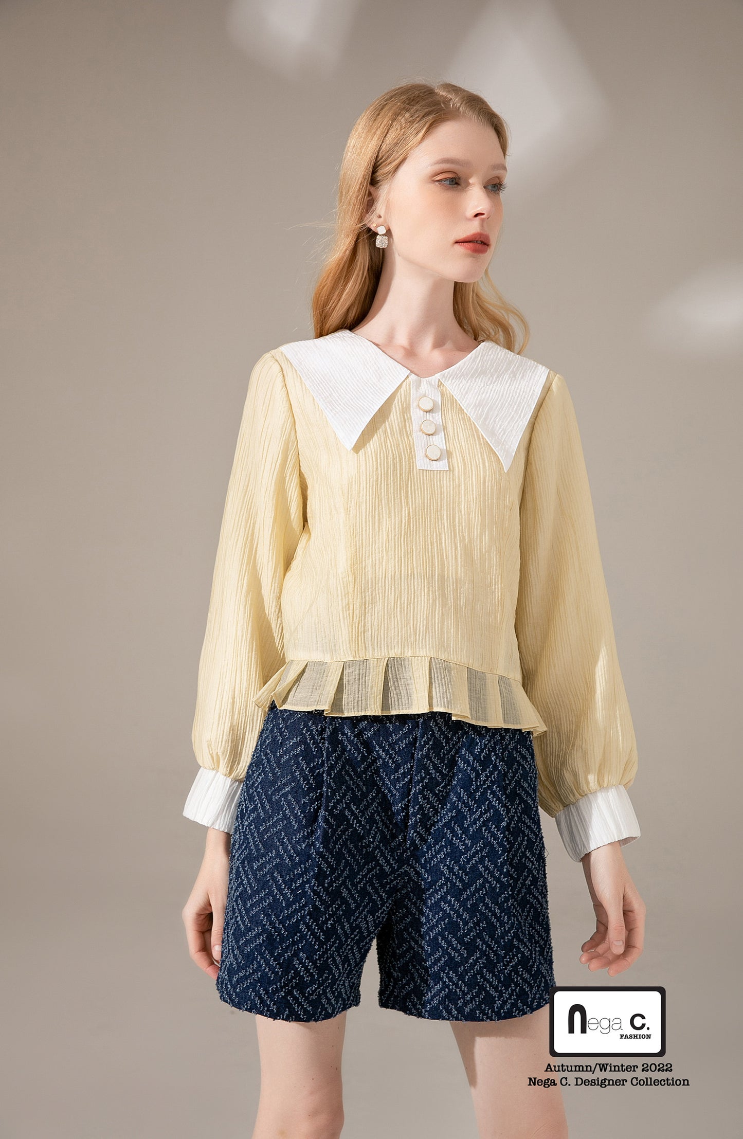 Nega C. Colorblock เสื้อจับจีบปกพีค | สีเหลือง | ผ้าไม่ยืด | มีซับใน