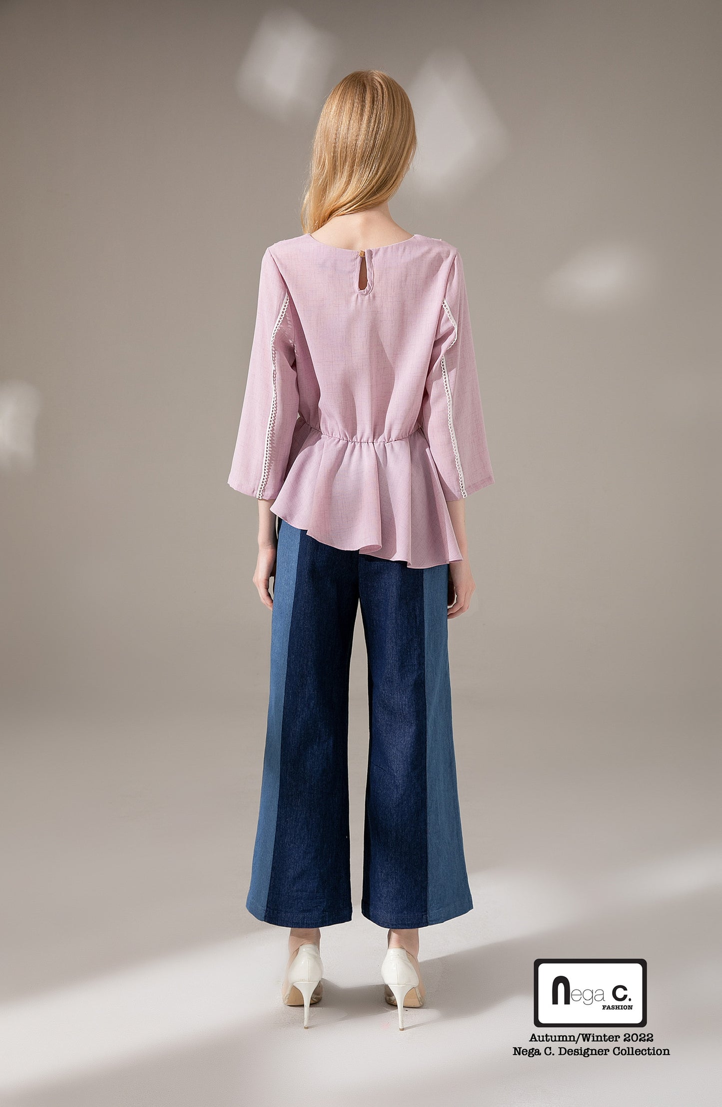 Nega C. เสื้อทูนิคระบายไม่สมมาตรคอ Sweetheart | สีชมพู | ไม่ยืด | ไม่มีซับใน