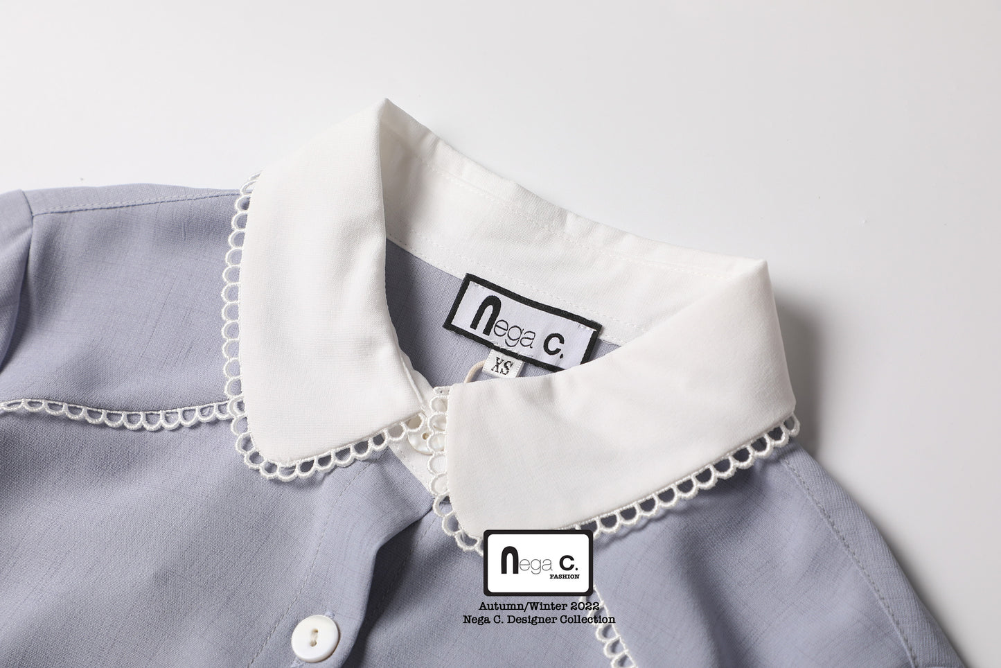 Nega C. เสื้อเชิ้ตคอกลมบล็อคสี | สีเทา | ผ้าไม่ยืด | ไม่มีซับใน