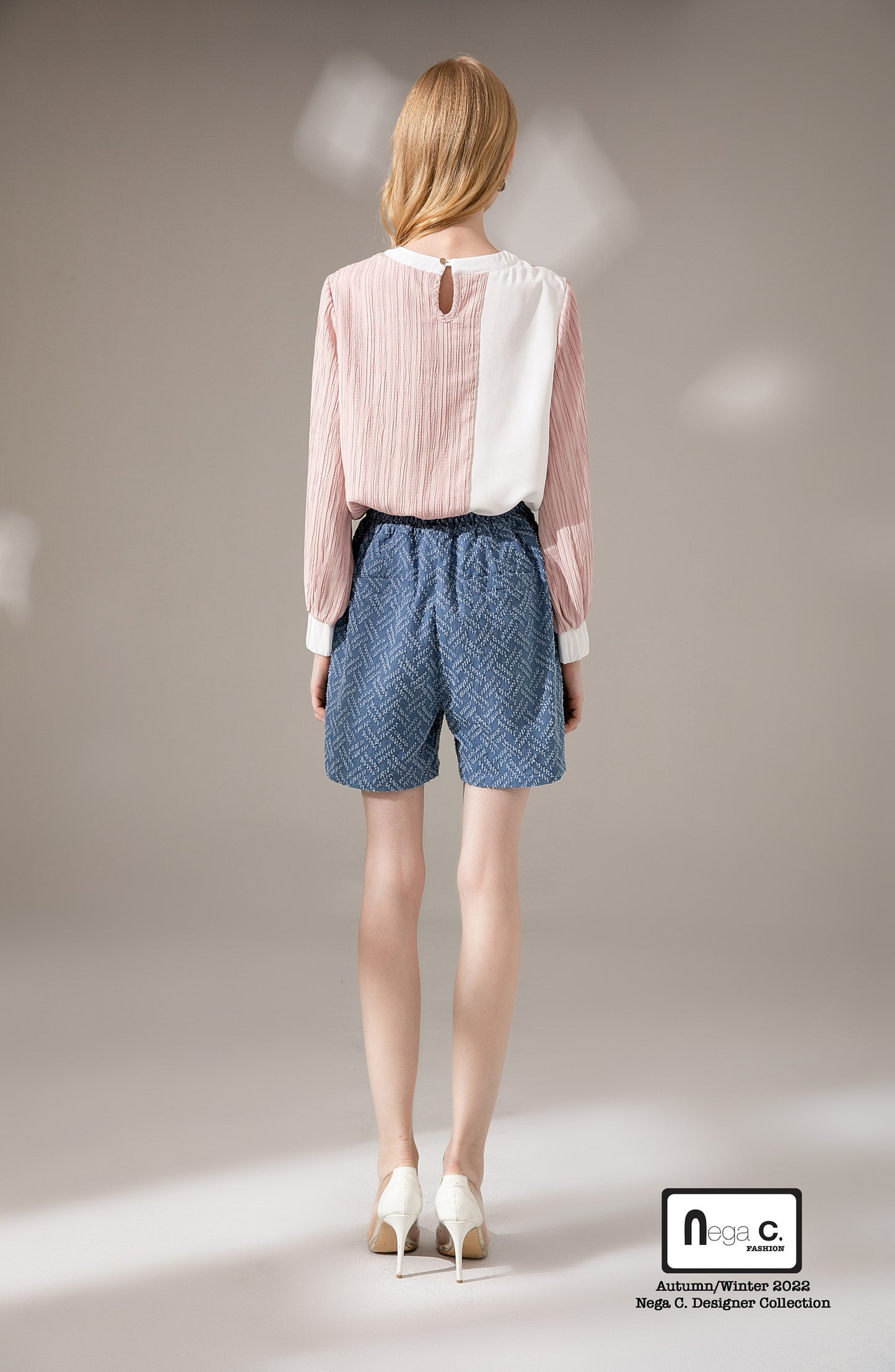 Nega C. เสื้อคอกลมบล็อคสี | สีชมพู | ยืดเล็กน้อย | ไม่มีซับใน