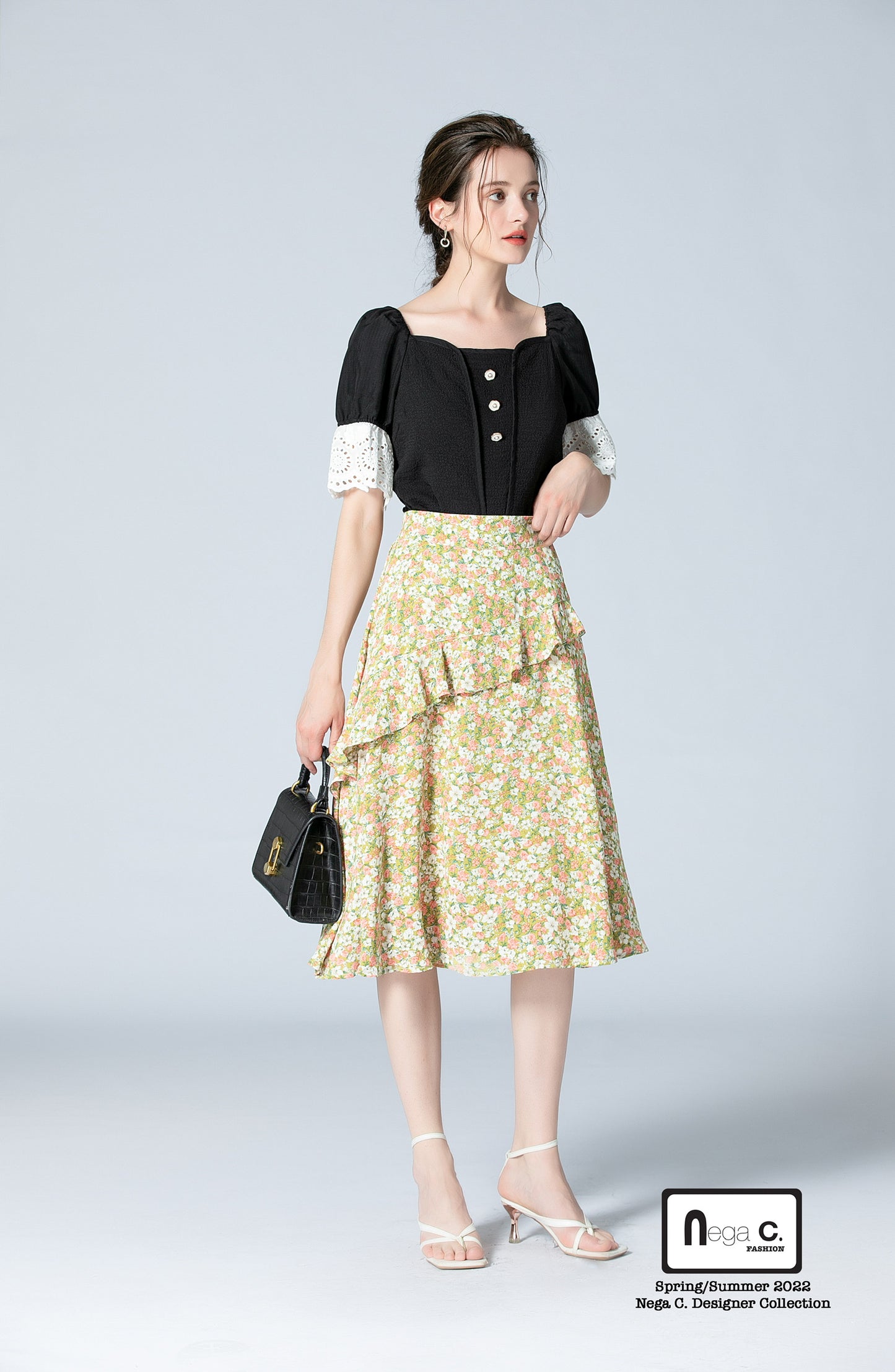 Nega C. เสื้อแขนพองคอ Sweetheart | สีดำ | ไม่มีซับใน