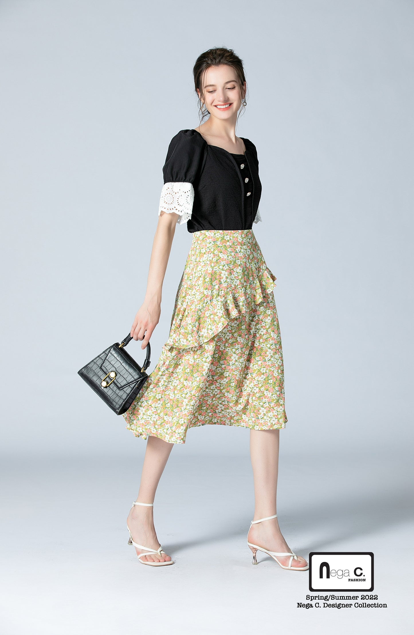 Nega C. เสื้อแขนพองคอ Sweetheart | สีดำ | ไม่มีซับใน