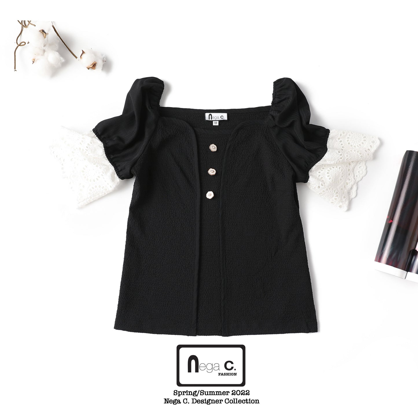 Nega C. เสื้อแขนพองคอ Sweetheart | สีดำ | ไม่มีซับใน