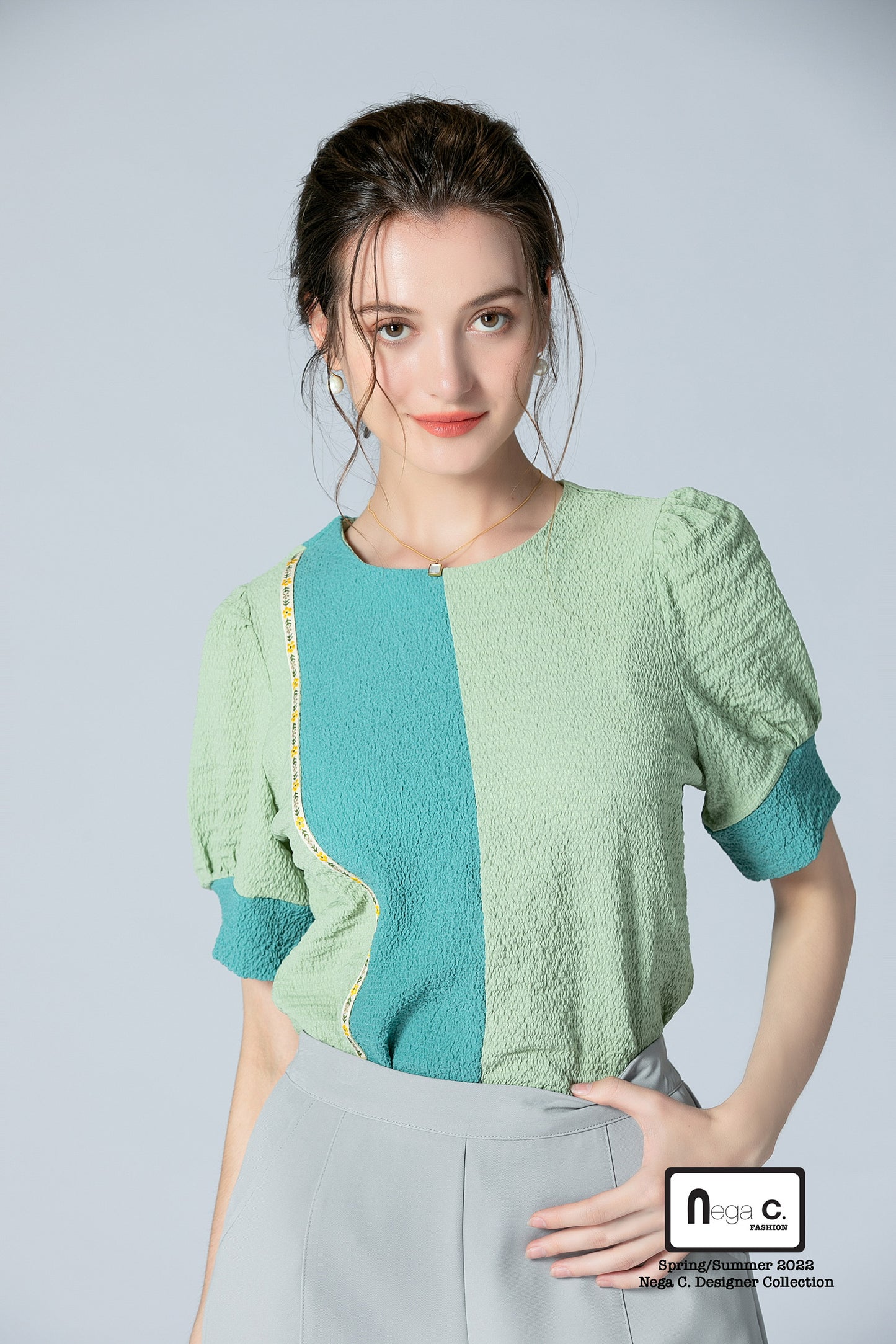 Nega C. 簡約風拼色圓領上衣|綠色|無裡襯