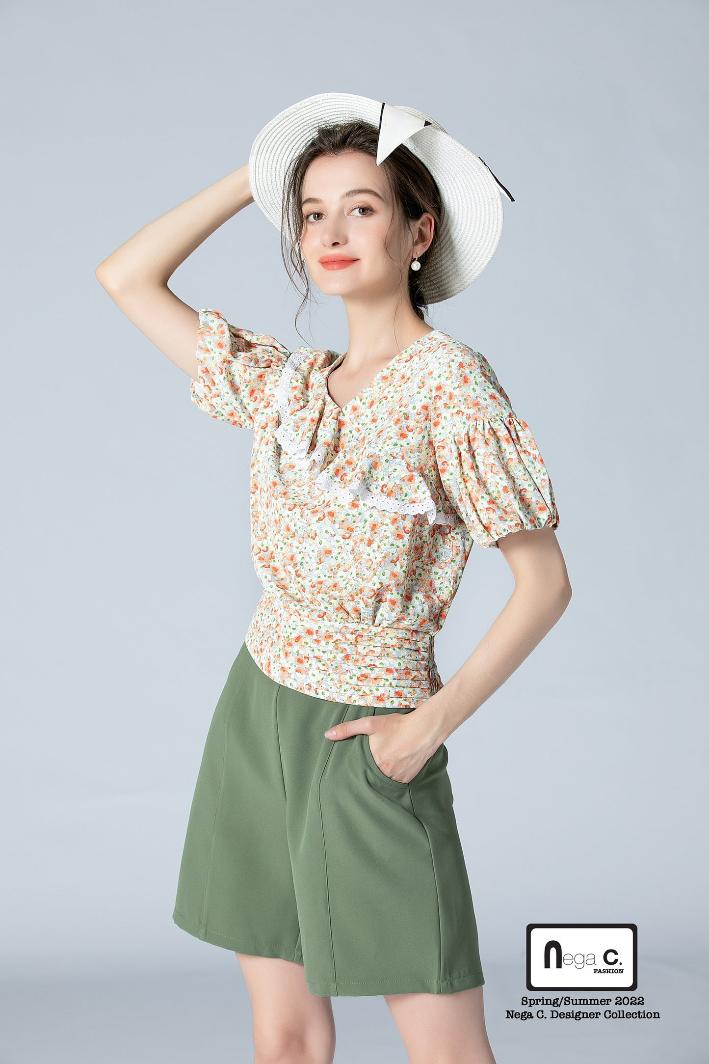 Nega C. เสื้อคอวี เอวเล็กลายดอกไม้ | เฉียงเหลือง | ไม่มีซับใน