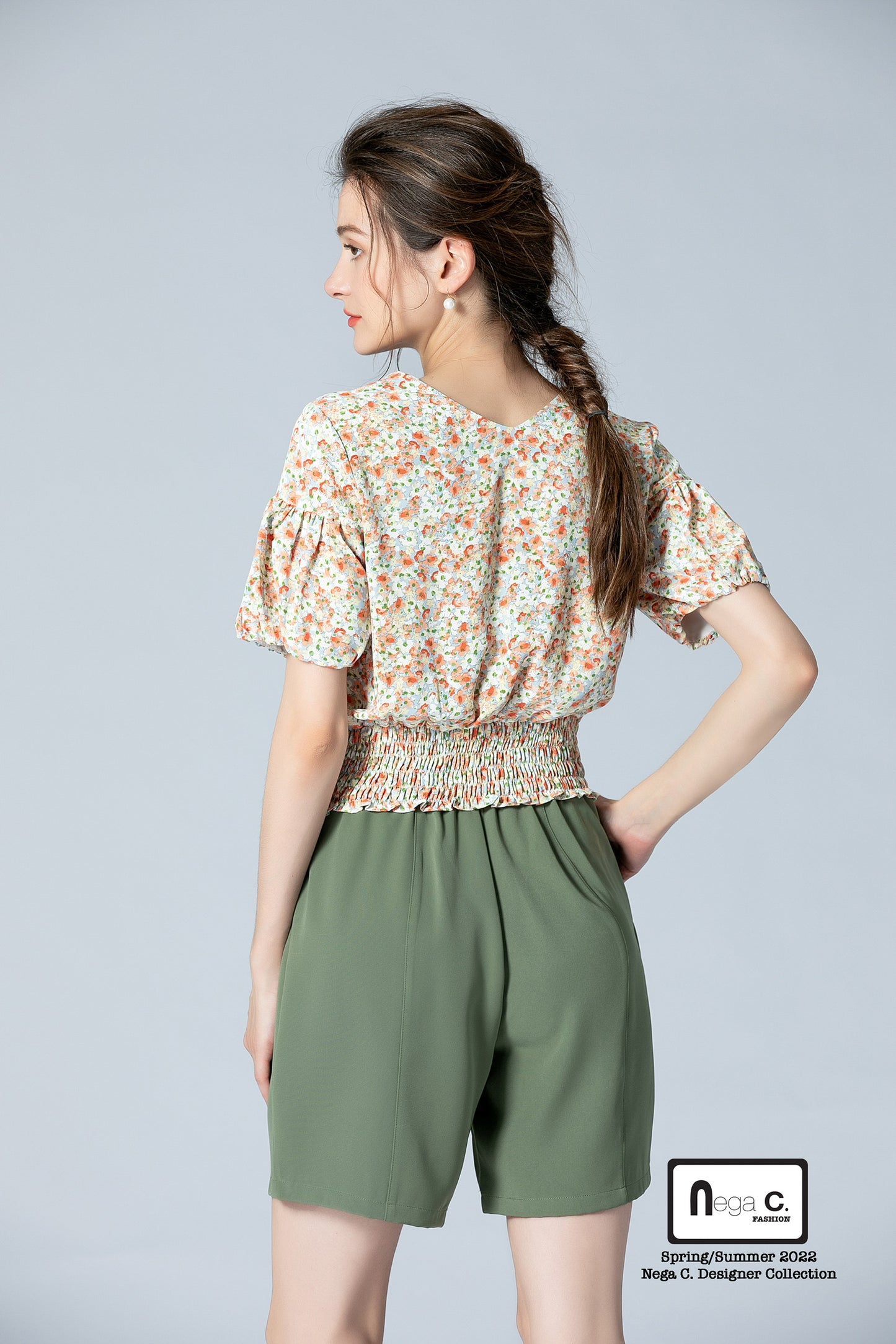 Nega C. เสื้อคอวี เอวเล็กลายดอกไม้ | เฉียงเหลือง | ไม่มีซับใน