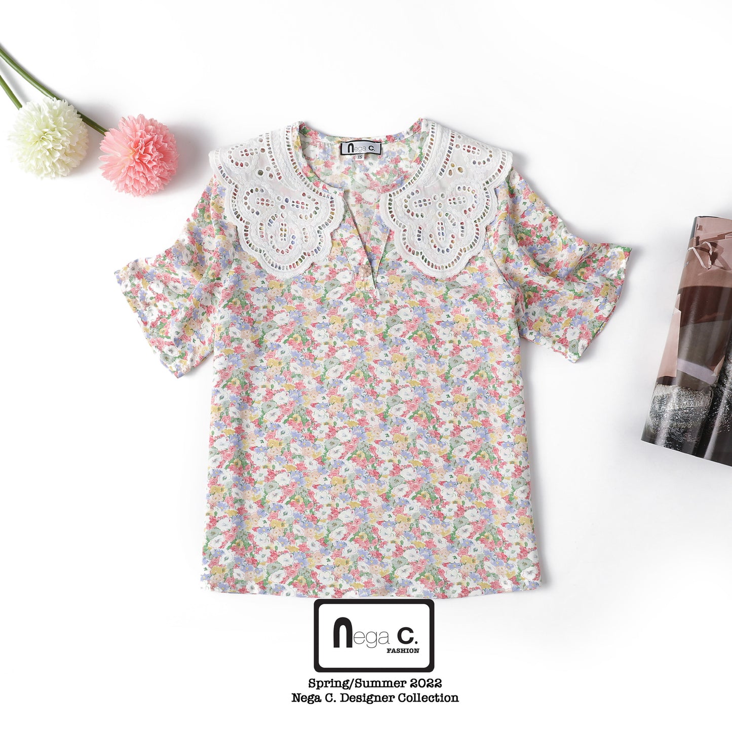 Nega C. เสื้อคอปกลูกไม้ลายดอกไม้เล็ก|ชมพู|ไม่มีซับใน