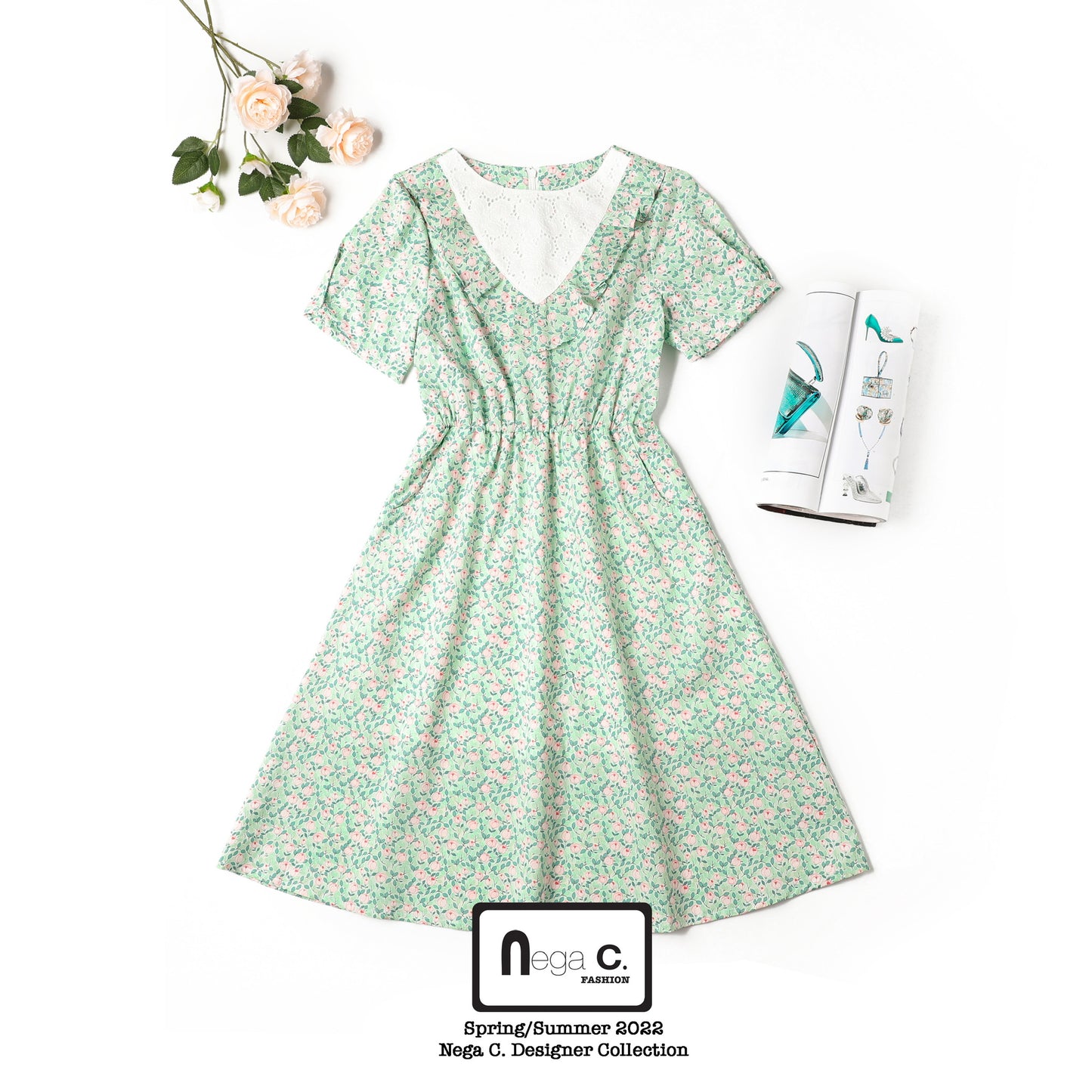 Nega C. เดรสคอกลมเย็บปะติดปะต่อลายดอกไม้ | สีเขียว | มีซับใน