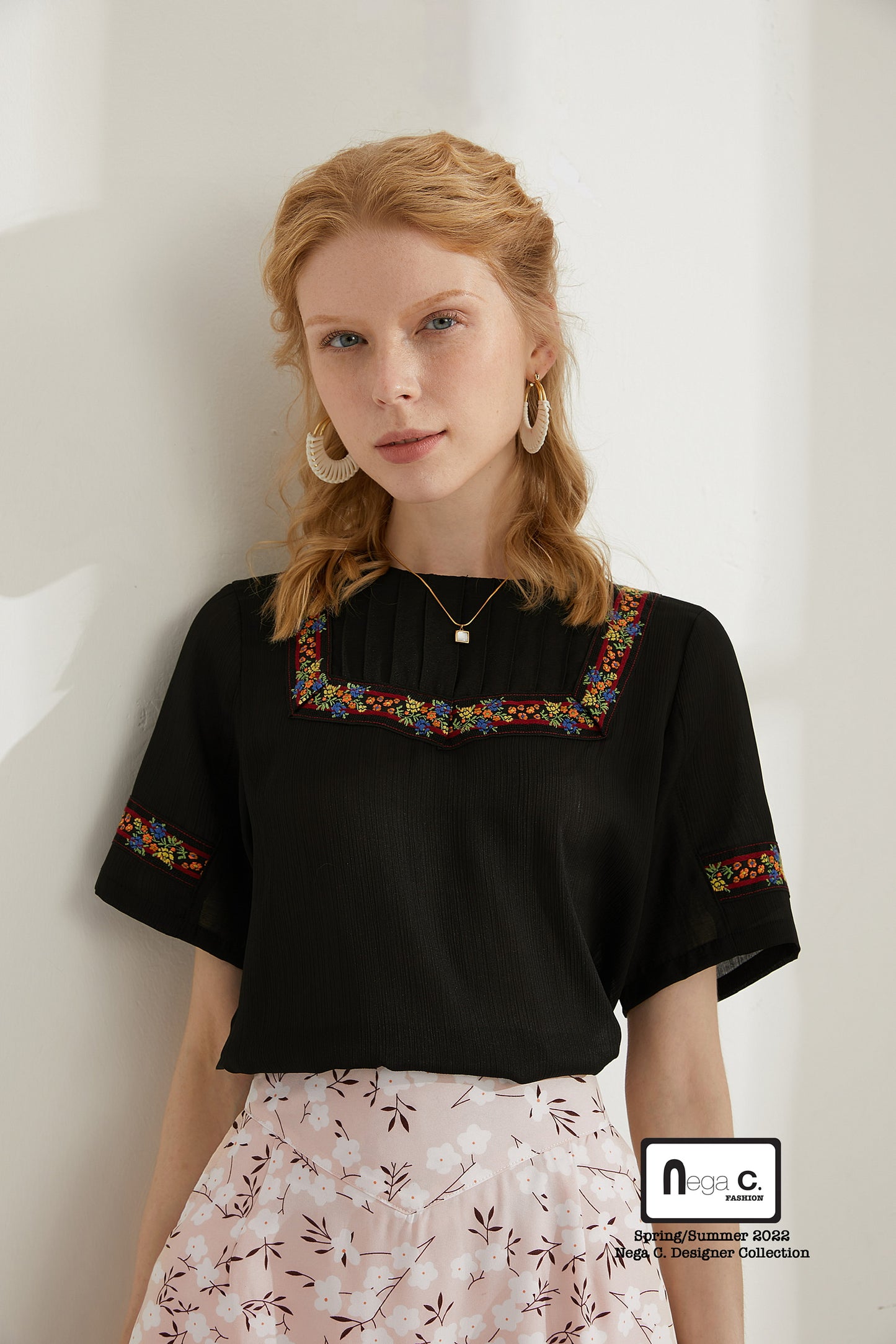 Nega C. เสื้อคอกลม Ethnic | สีดำ | ไม่มีซับใน