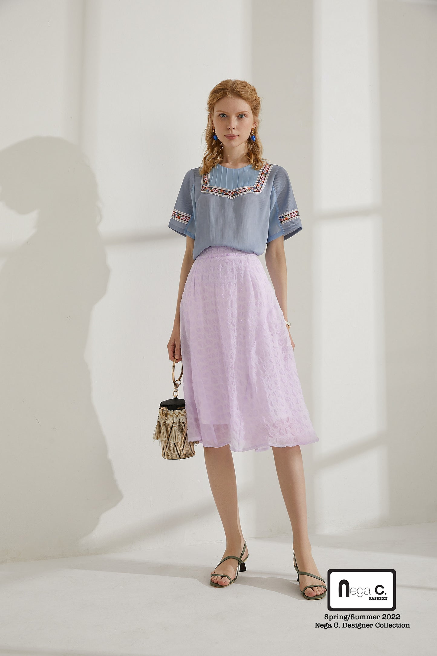 Nega C. 民族風圓領上衣|淺藍色|無裡襯