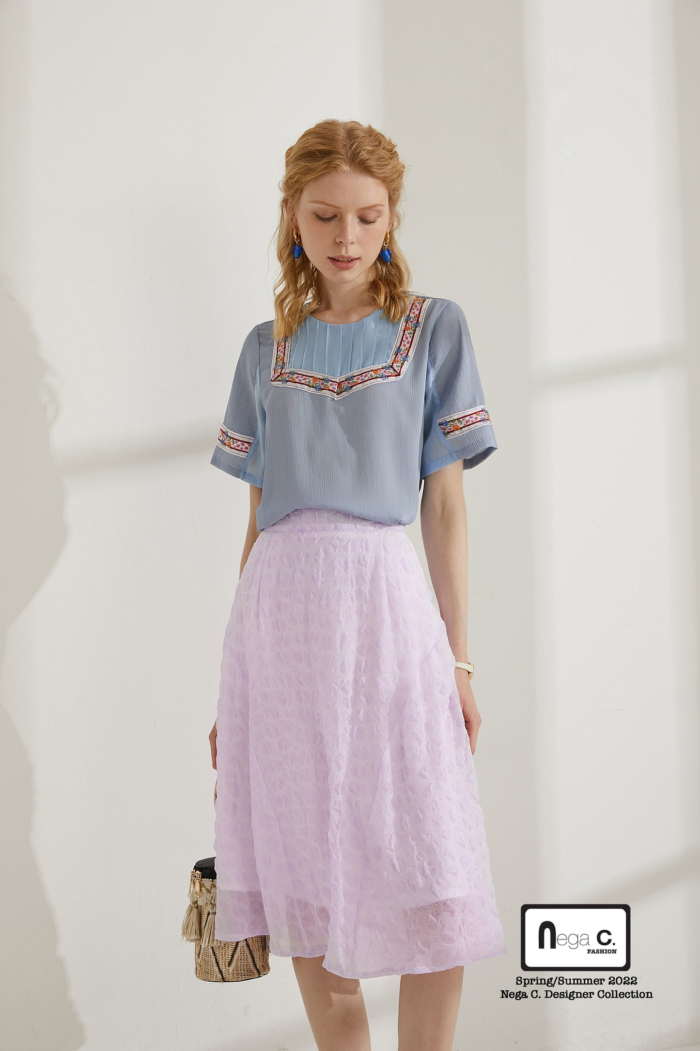 Nega C. 民族風圓領上衣|淺藍色|無裡襯