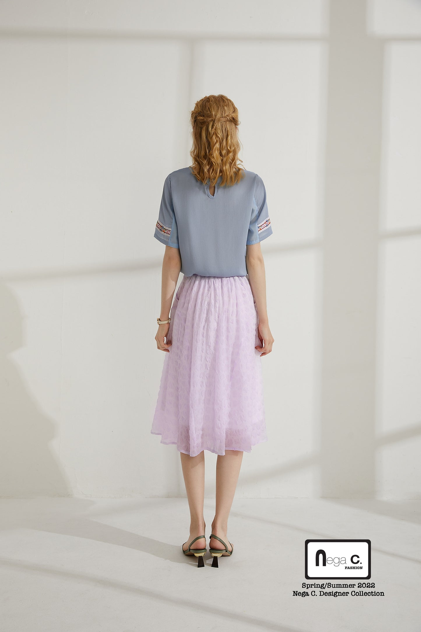 Nega C. 民族風圓領上衣|淺藍色|無裡襯