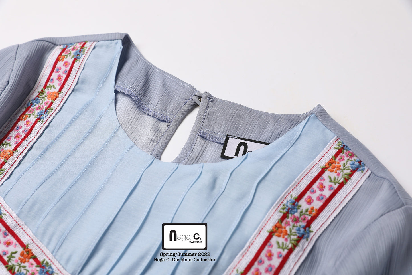Nega C. 民族風圓領上衣|淺藍色|無裡襯