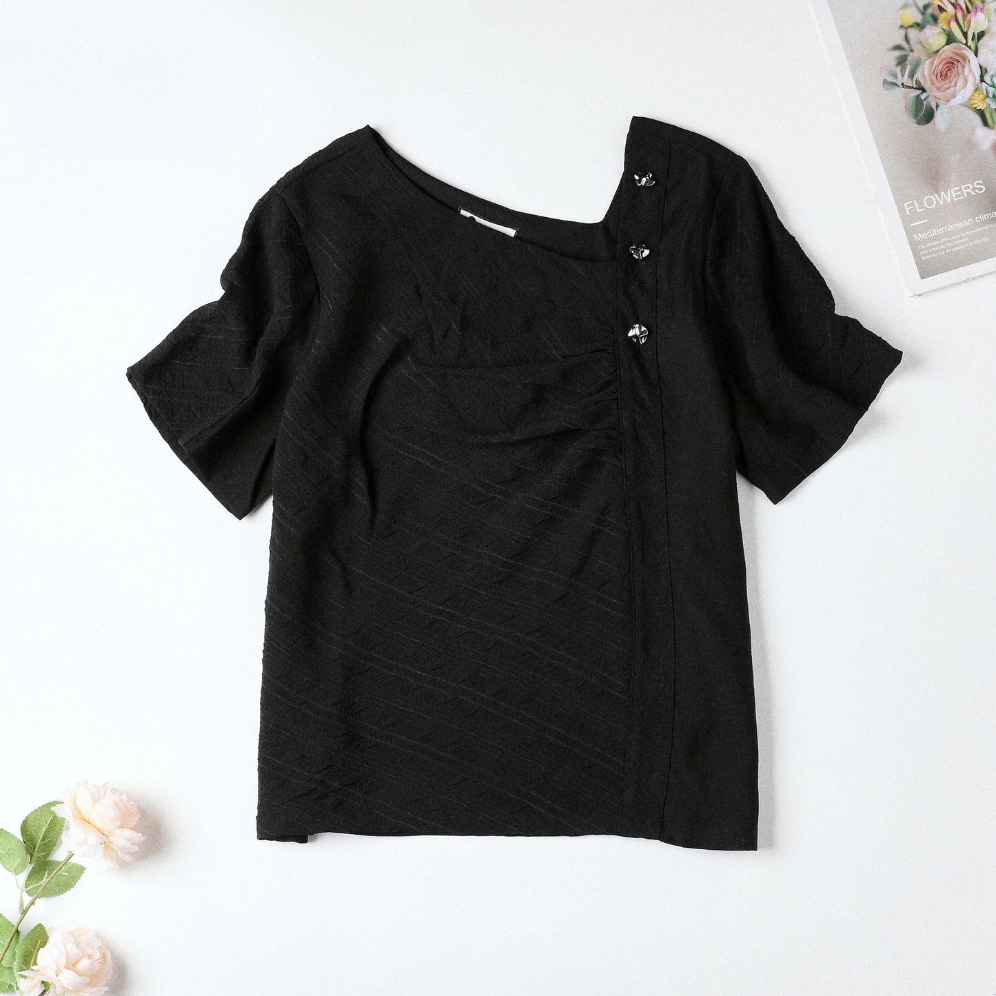 Nega C. เสื้อ Ruched คอไม่สมส่วน|สีดำ|มีซับในครึ่งตัว