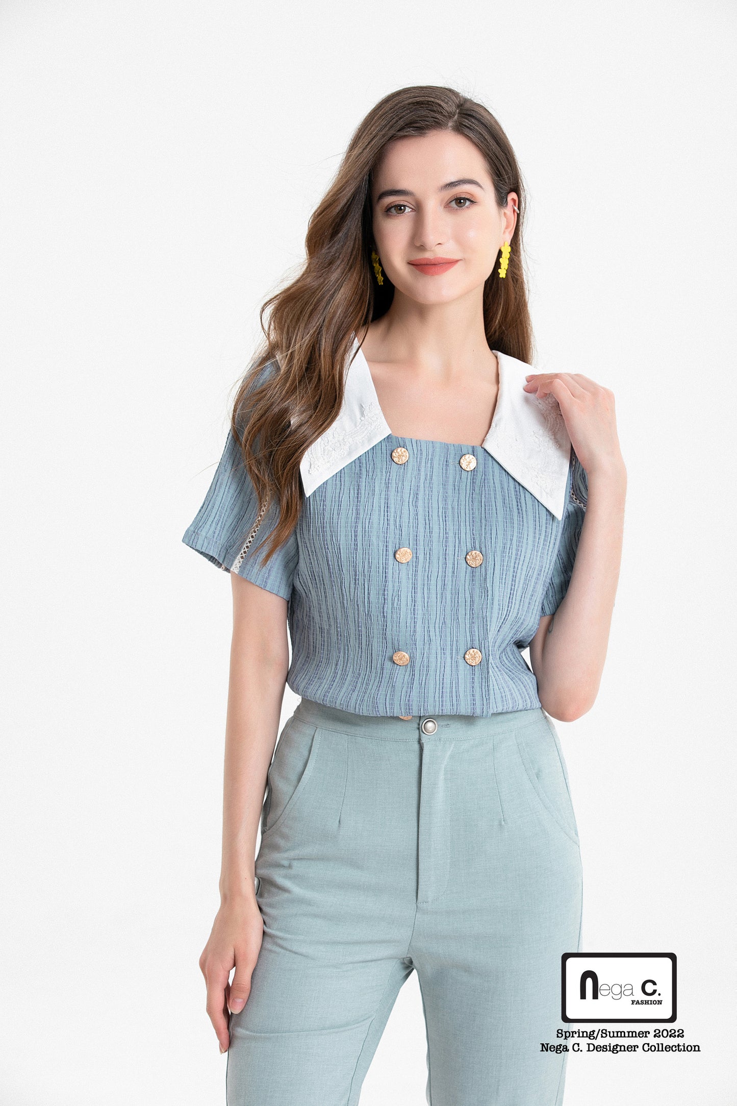 Nega C. Colorblock เสื้อคอกลมกระดุมสองแถว | สีน้ำเงิน | ไม่มีซับใน