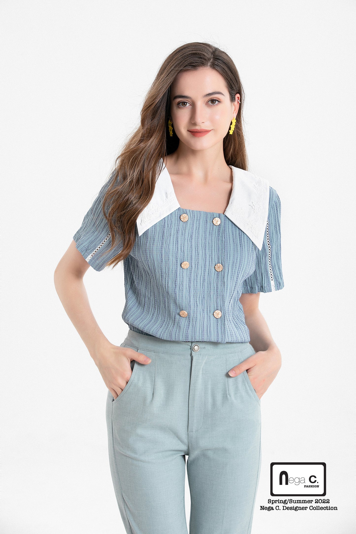Nega C. Colorblock เสื้อคอกลมกระดุมสองแถว | สีน้ำเงิน | ไม่มีซับใน