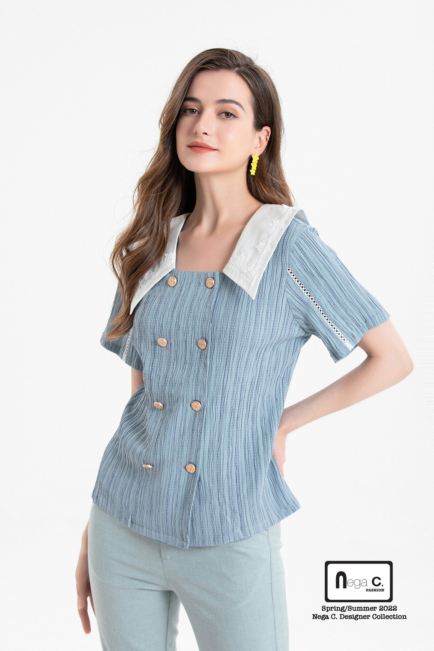Nega C. Colorblock เสื้อคอกลมกระดุมสองแถว | สีน้ำเงิน | ไม่มีซับใน