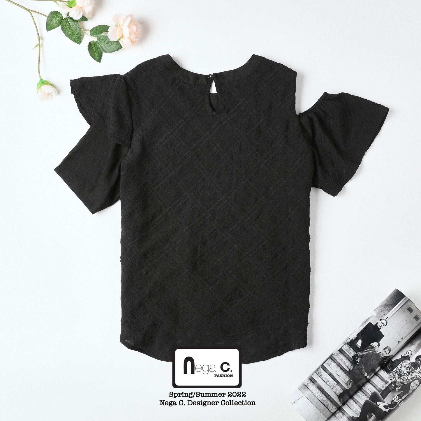 Nega C. เสื้อมีเชือกรูดแขนระบายคอกลม | สีดำ | มีซับในครึ่งตัว