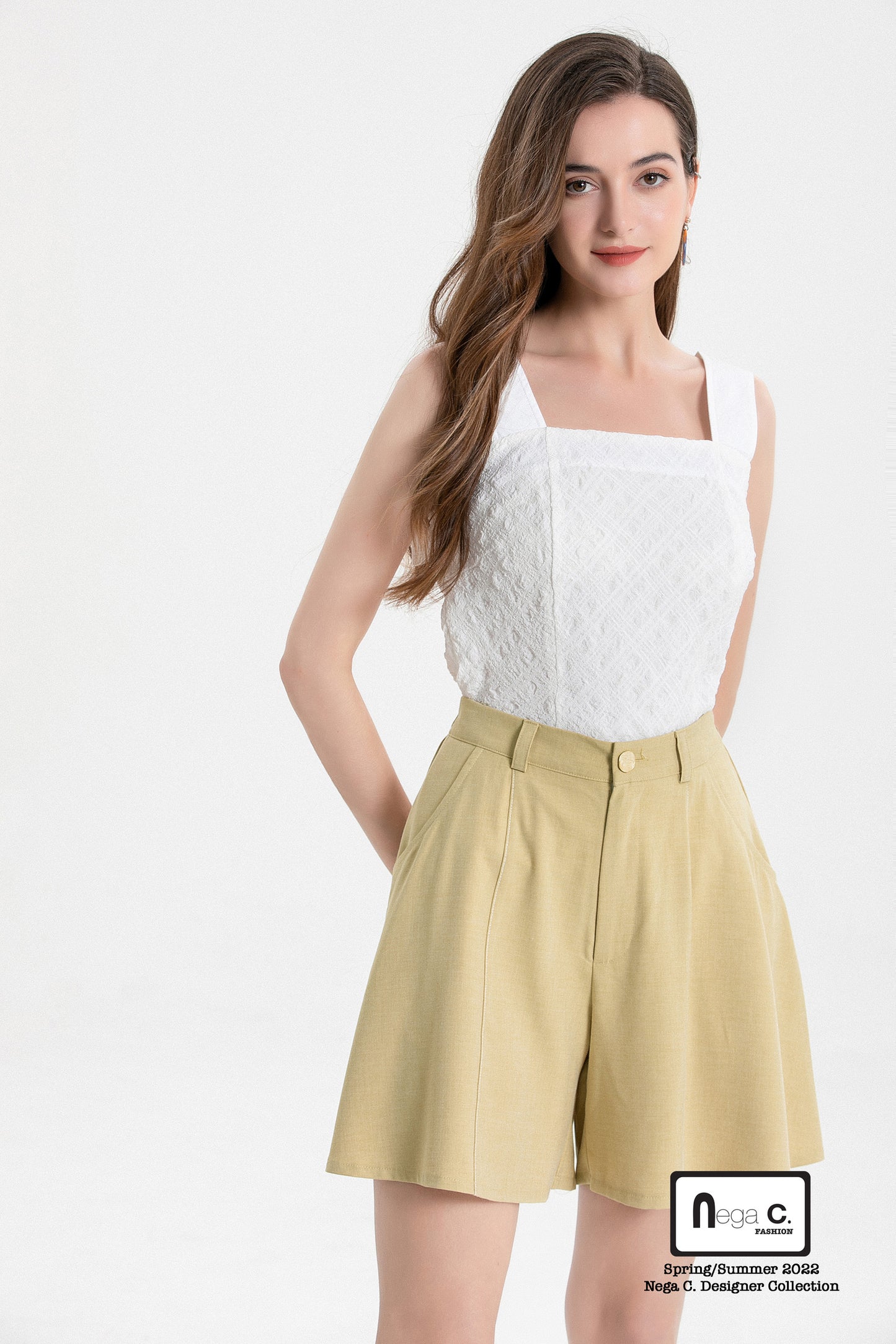 Nega C. เสื้อกั๊กอเนกประสงค์สายสะพายหนา slim fit | สีขาว | สายสะพายปรับได้