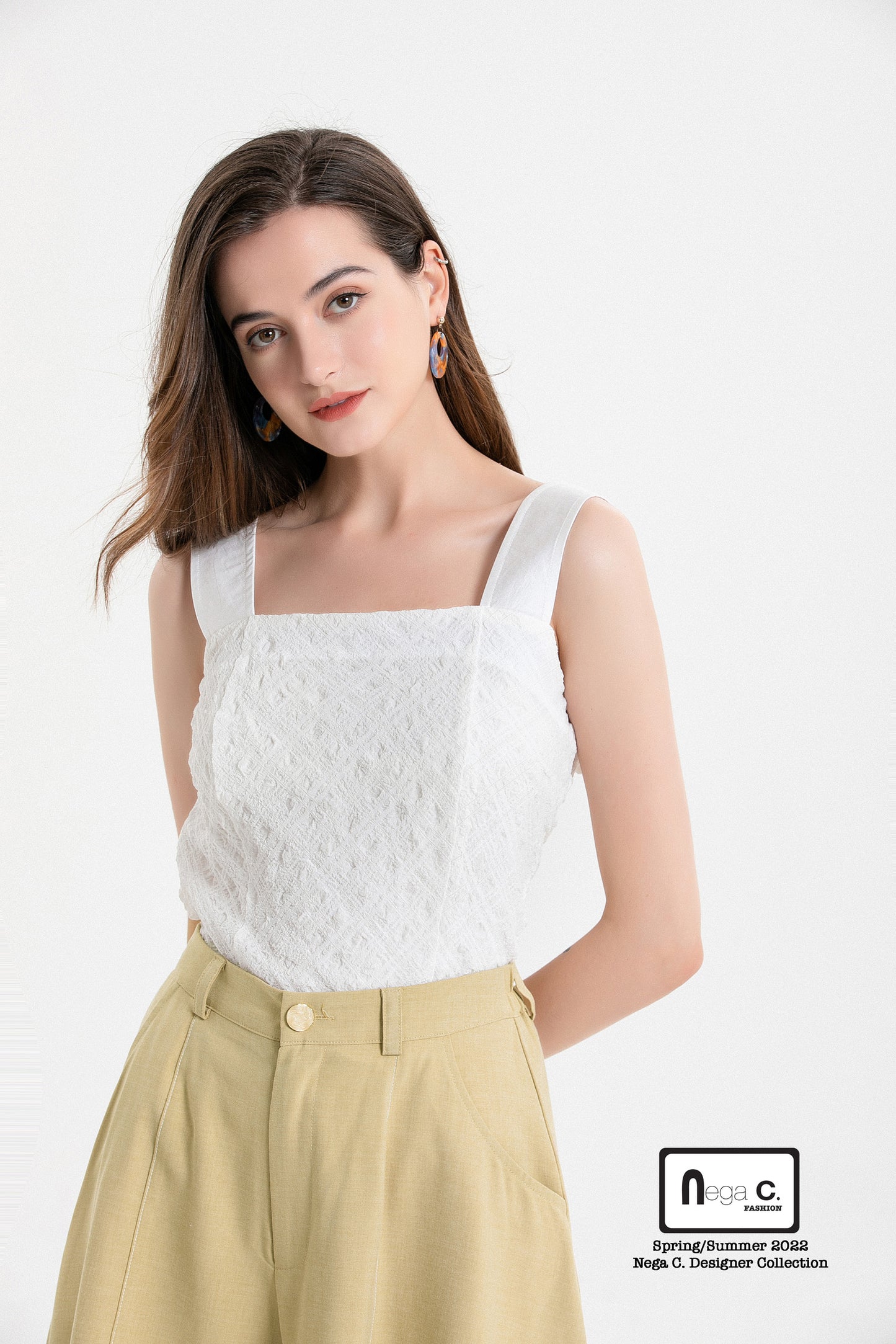 Nega C. เสื้อกั๊กอเนกประสงค์สายสะพายหนา slim fit | สีขาว | สายสะพายปรับได้