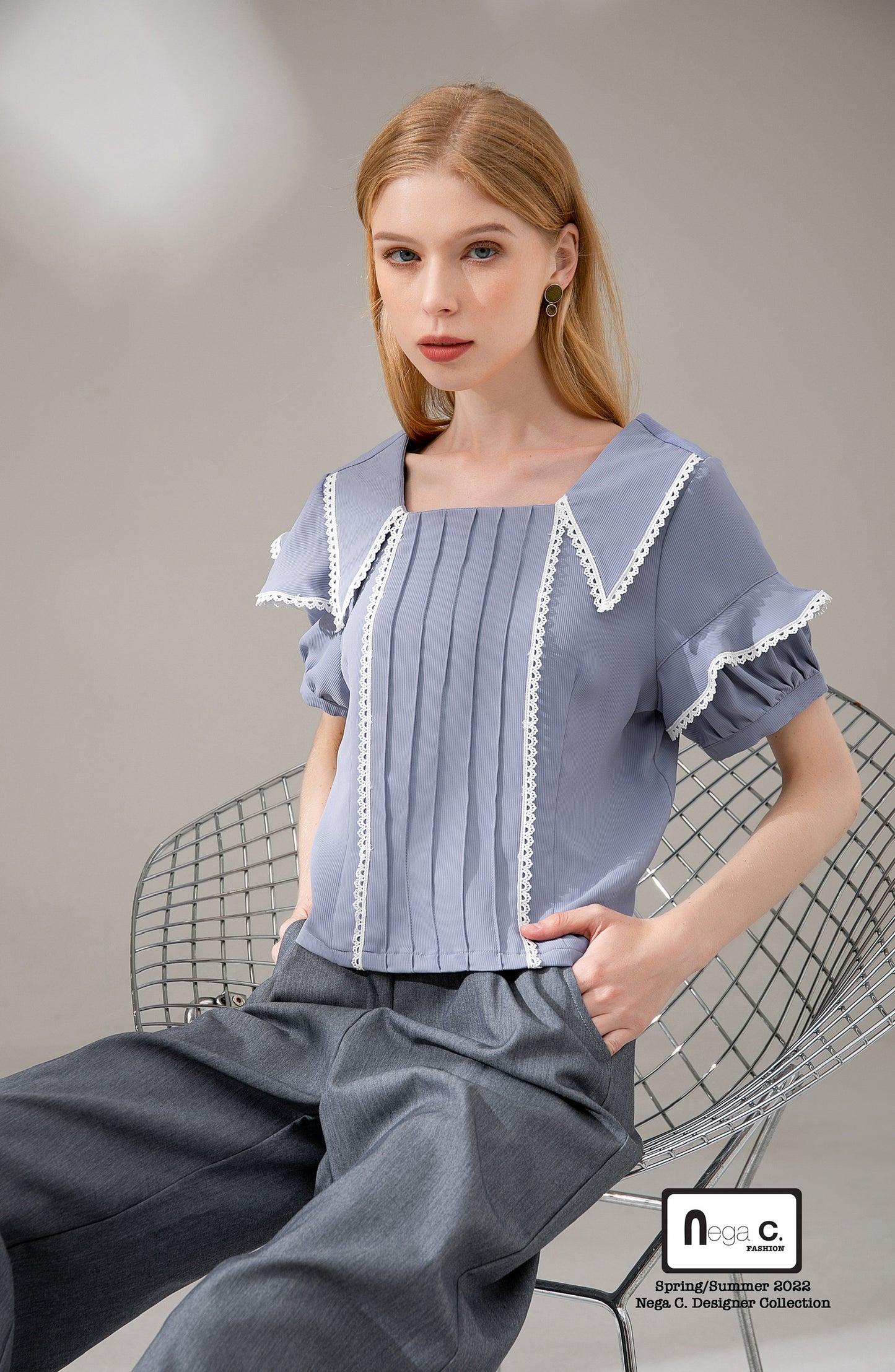 Nega C. 短版修腰方領蕾絲上衣|天藍色|無彈|無裡襯
