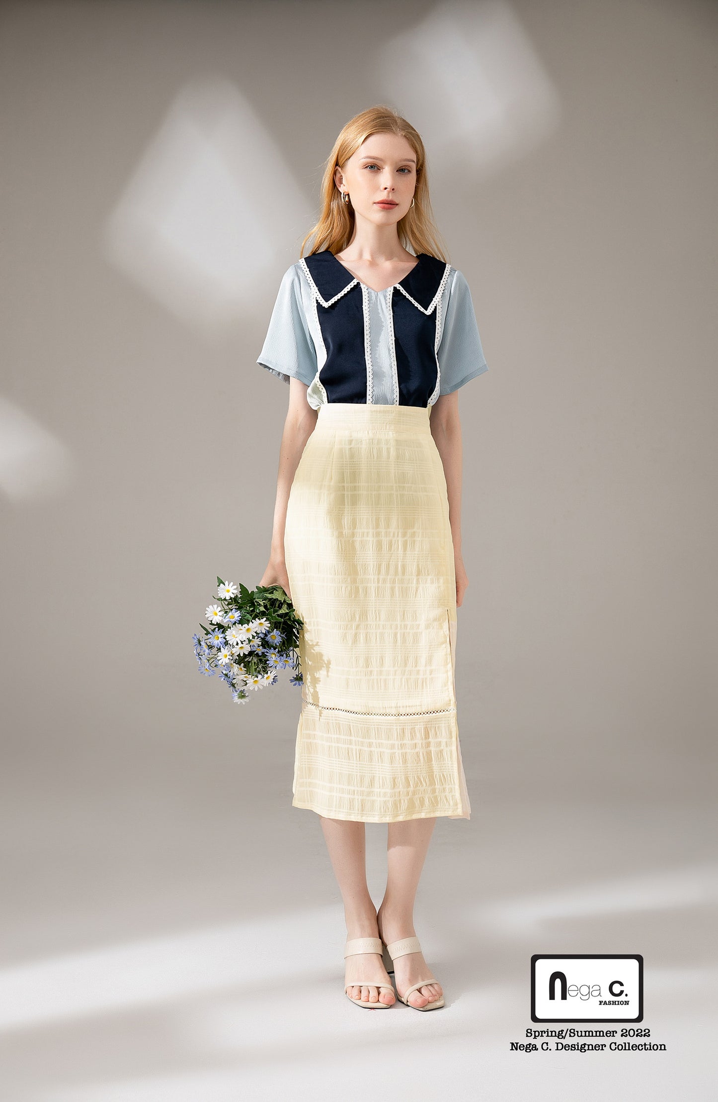 Nega C. Color block เสื้อลูกไม้คอวี | ฟ้า | ไม่ยืด | ไม่มีซับใน