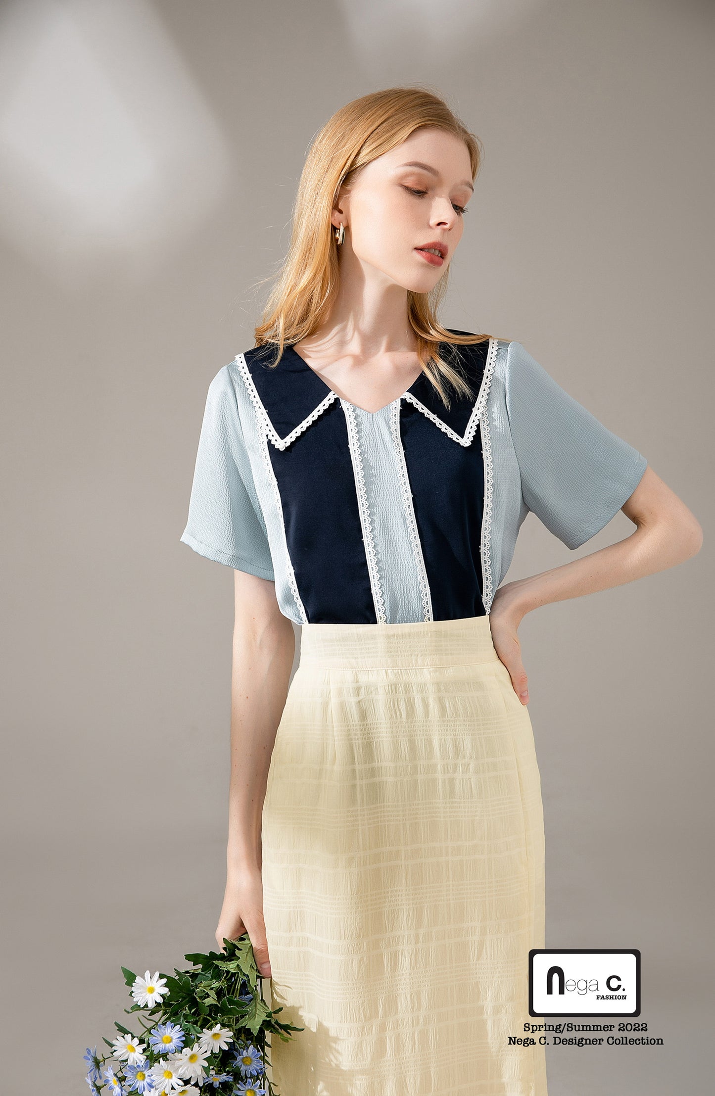 Nega C. Color block เสื้อลูกไม้คอวี | ฟ้า | ไม่ยืด | ไม่มีซับใน