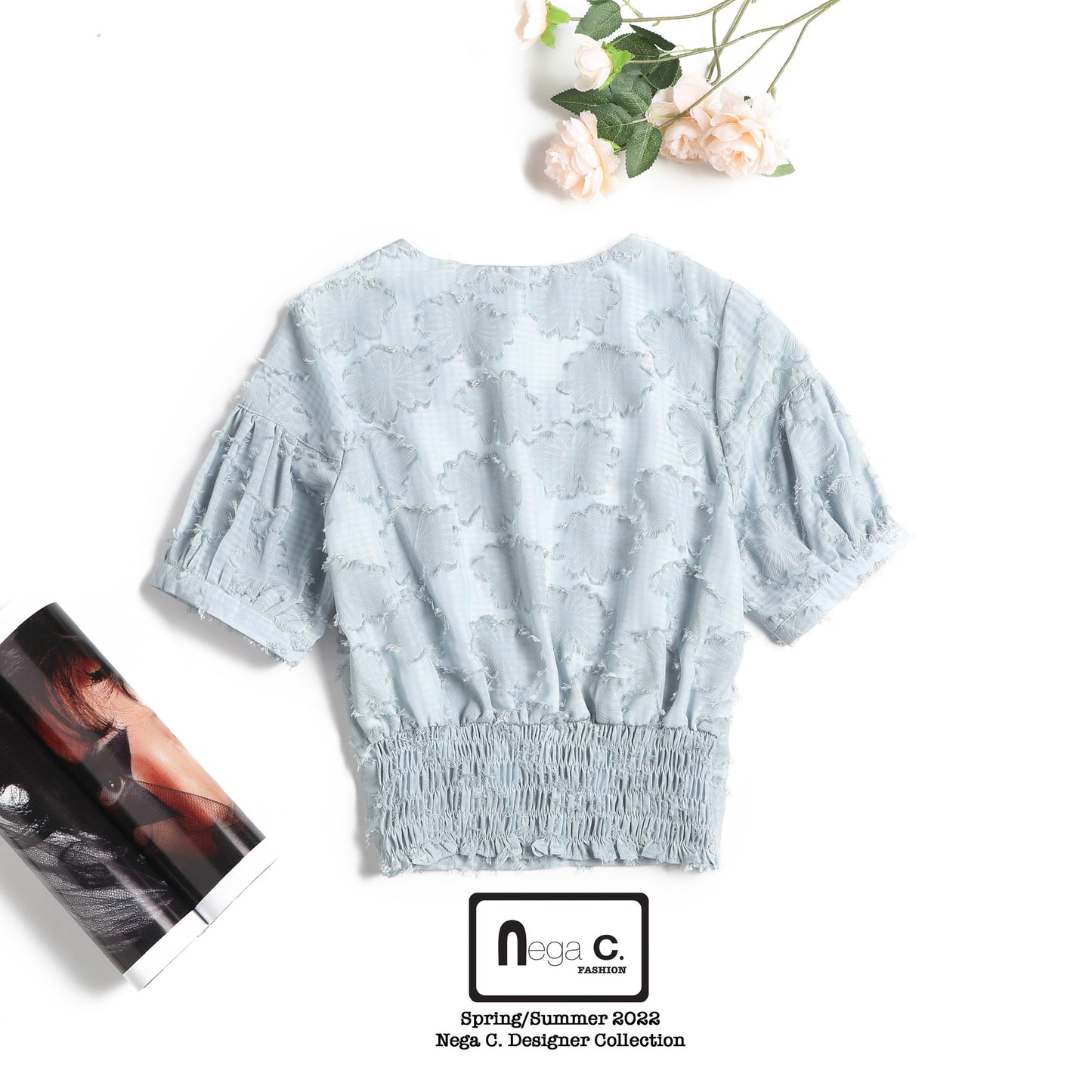 เสื้อแขนสั้นพัฟลายดอกไม้ | สีน้ำเงิน | ซับครึ่งตัว | ไม่ยืดหยุ่น