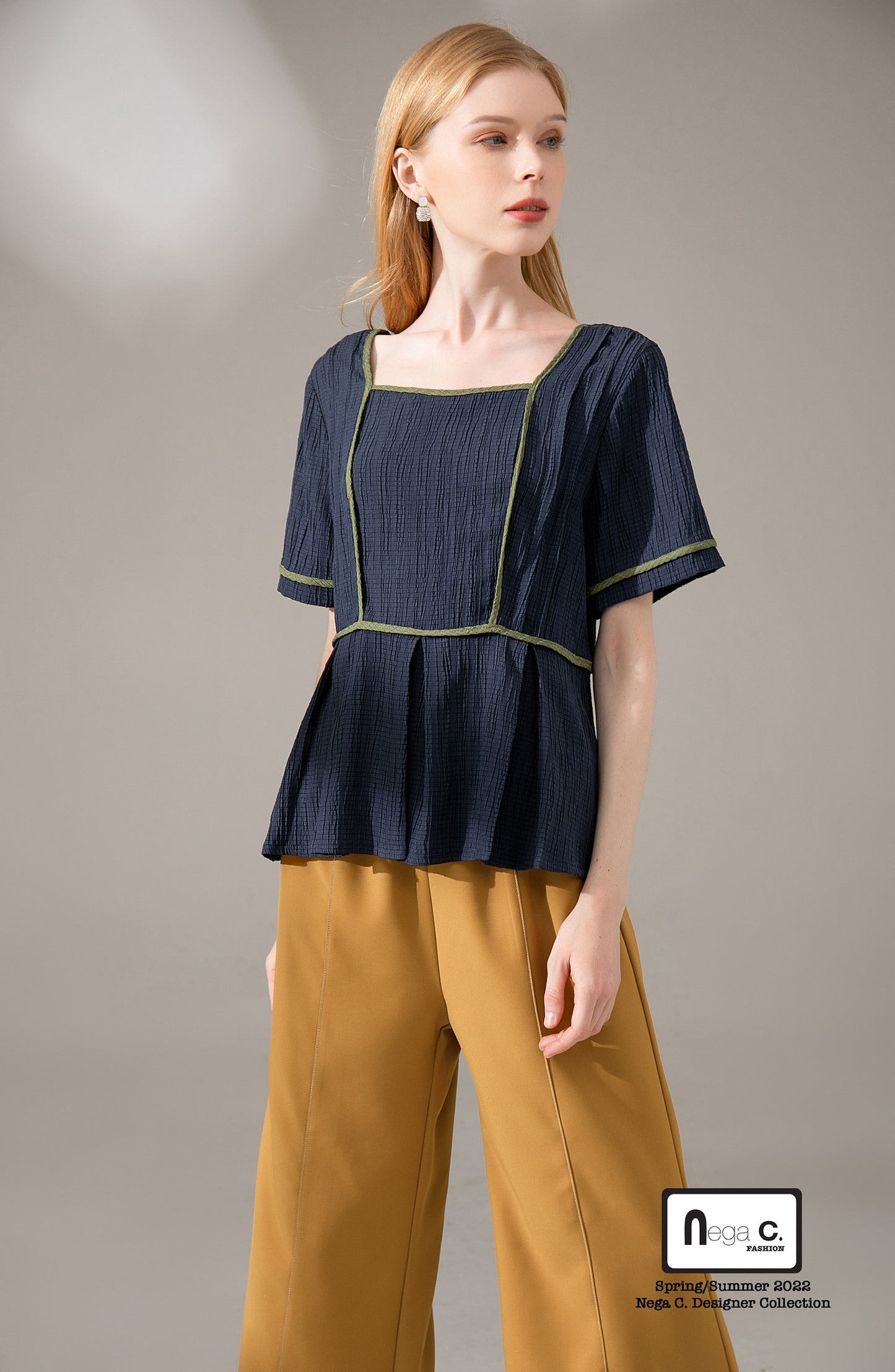 Nega C. 壓摺拼色滾邊方領上衣|深藍色|微彈|無裡襯