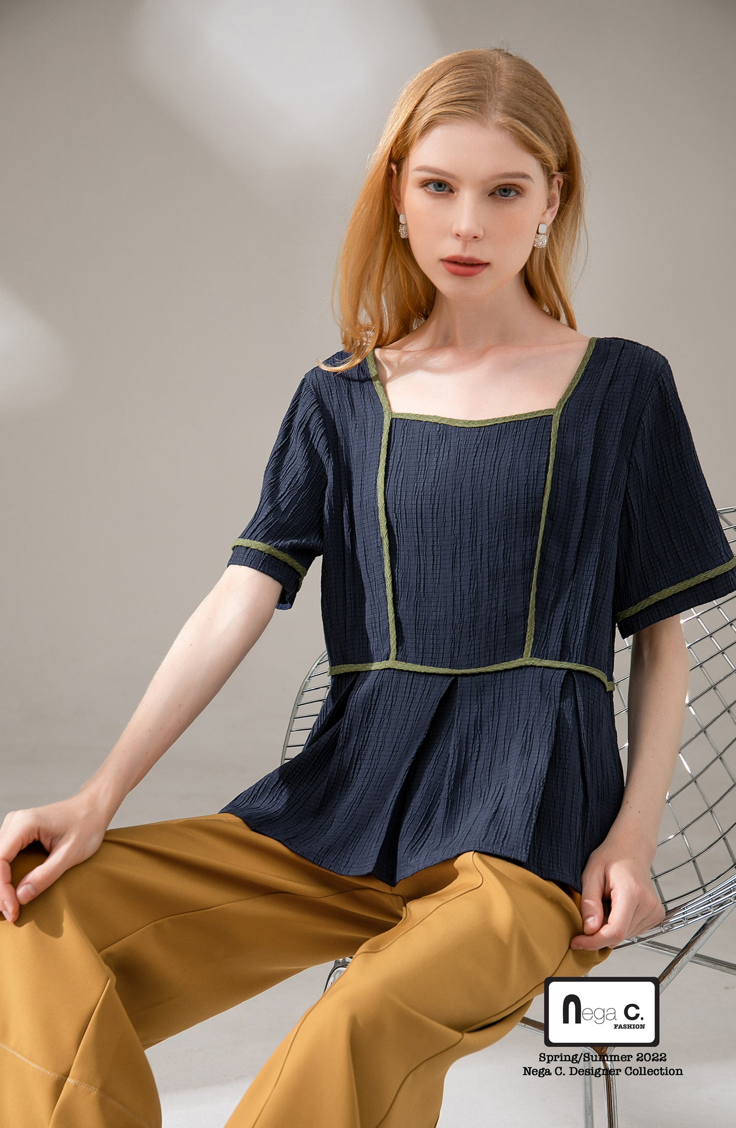 Nega C. 壓摺拼色滾邊方領上衣|深藍色|微彈|無裡襯